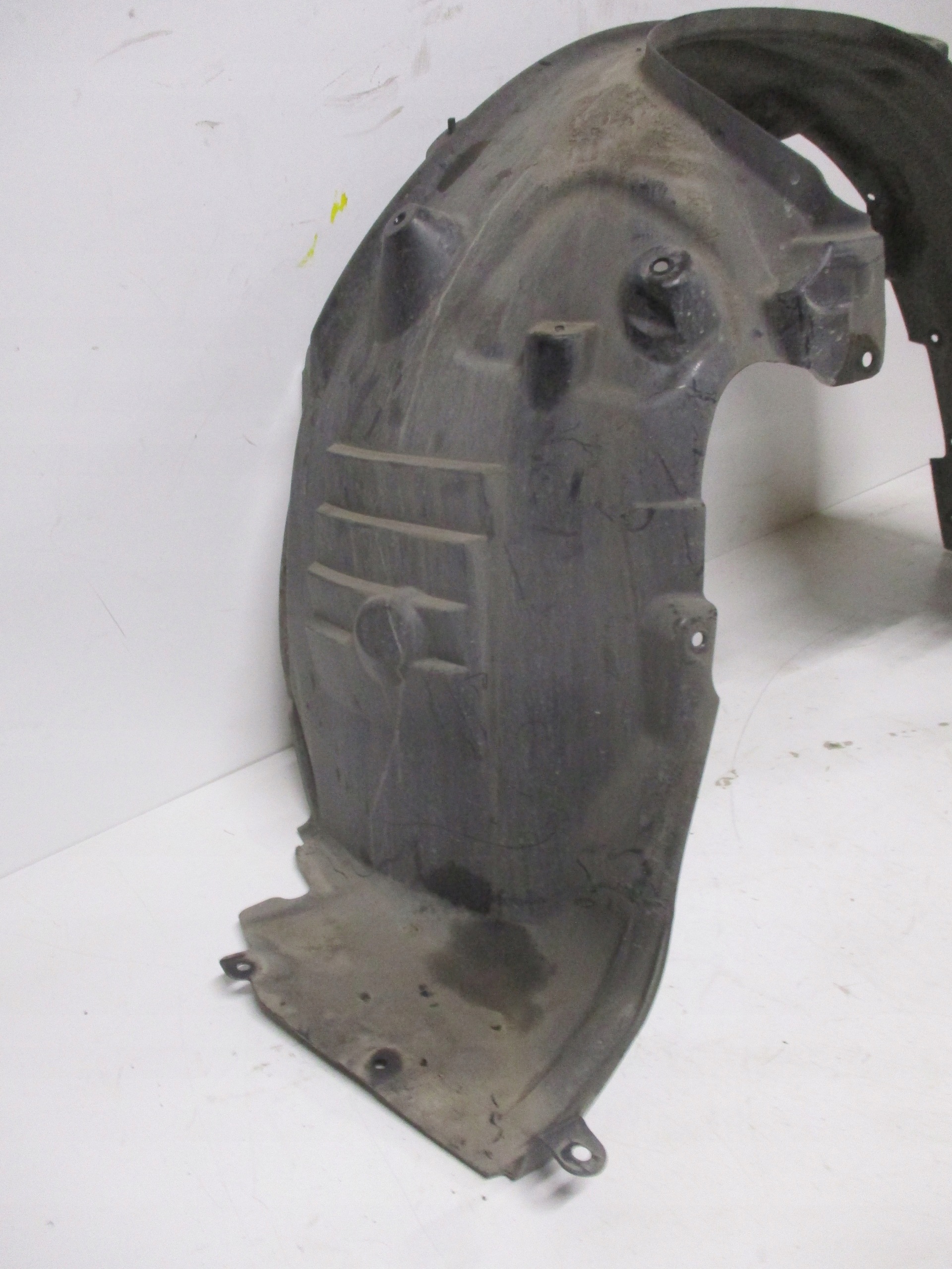 mudguard front left BMW SERIA 1 F40 F44 7436637