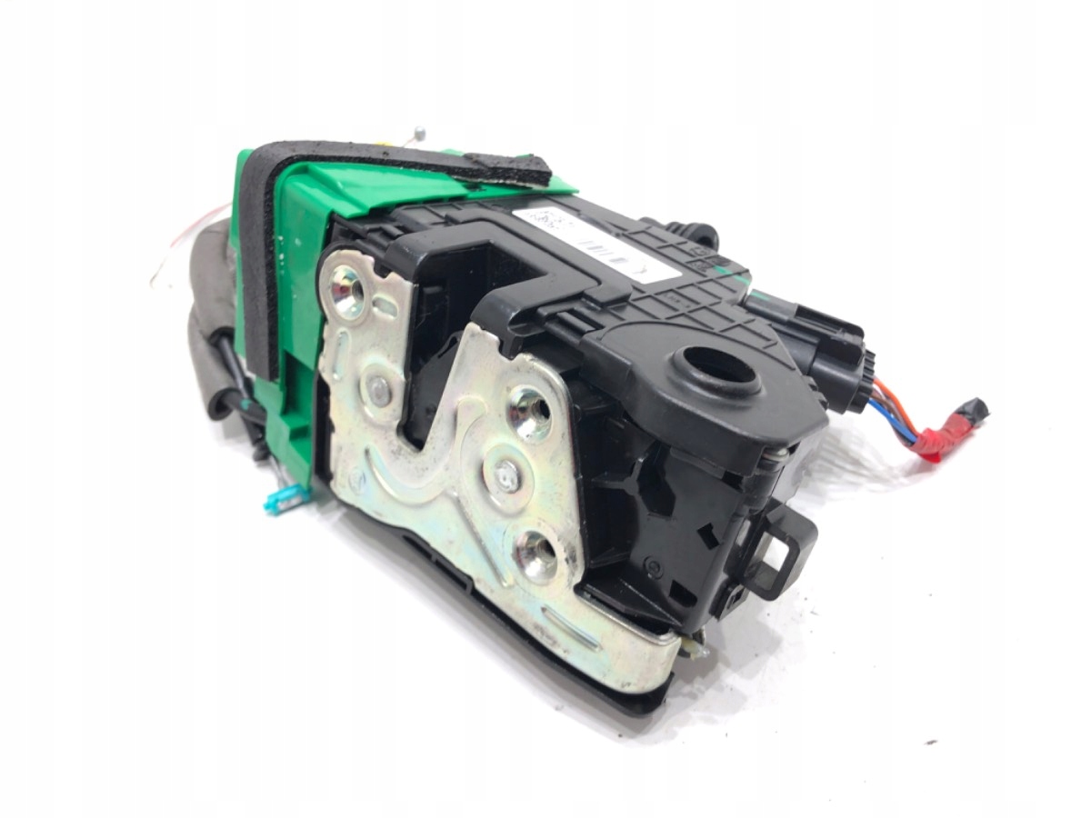 ZAMEK DRZWI LEWY PRZÓD HYUNDAI i30 Hatchback 81310-G3040 Producent części OEM