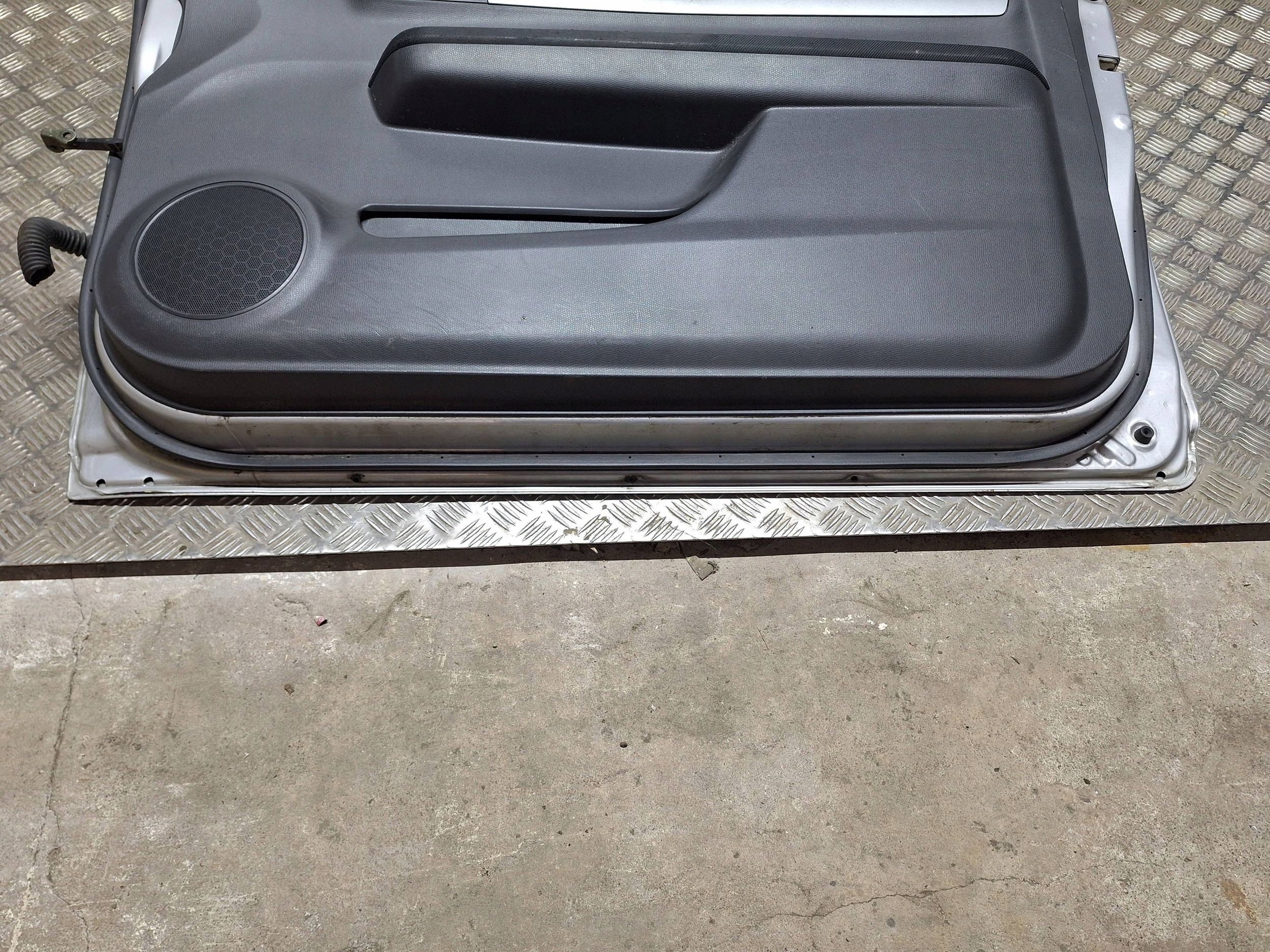 door right SUZUKI SWIFT MK6 04-10 3D 3-door complete