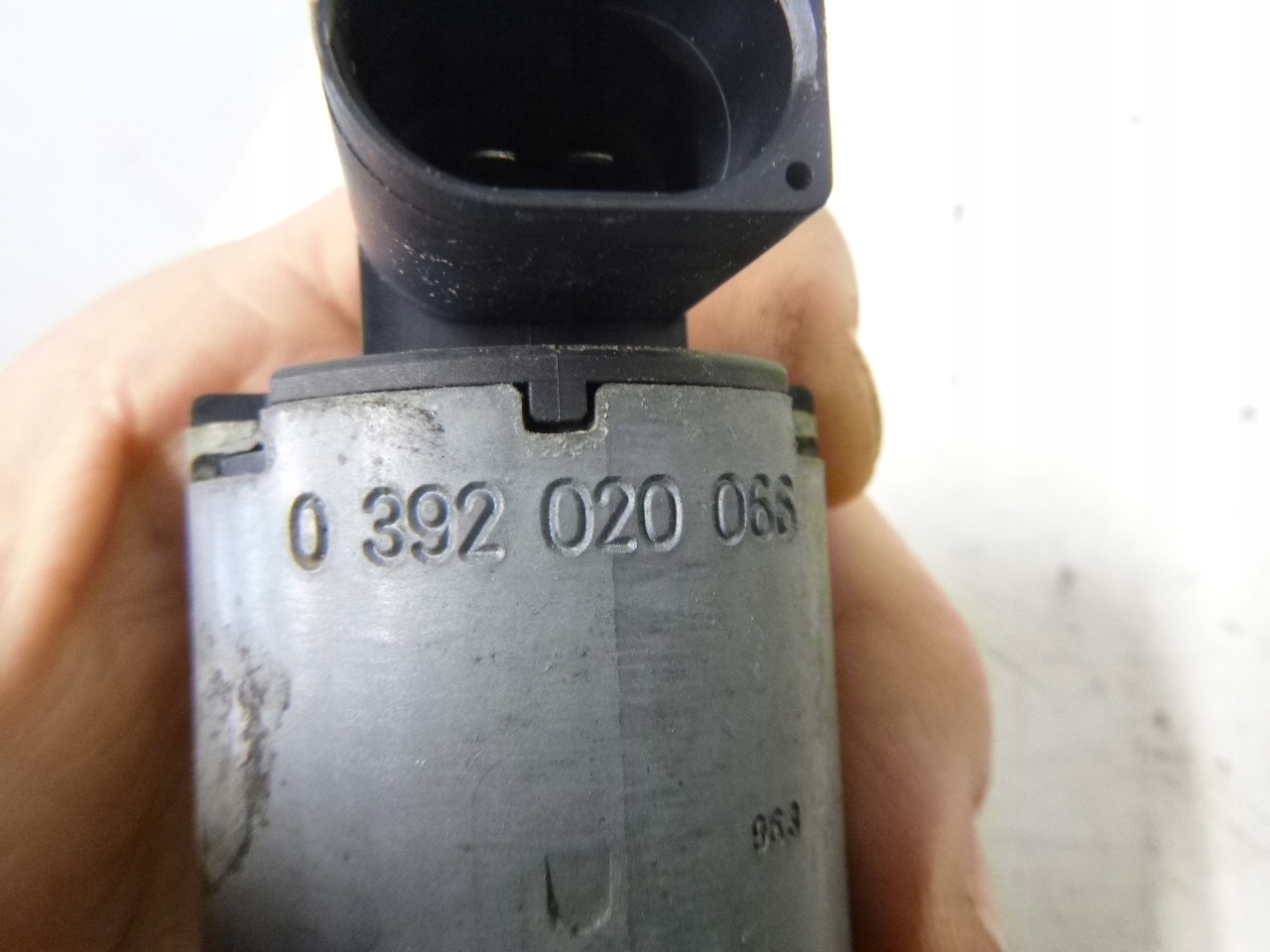 POMPE CIRCULATION D’EAU ÉLECTROVANNE MERCEDES W220 W215