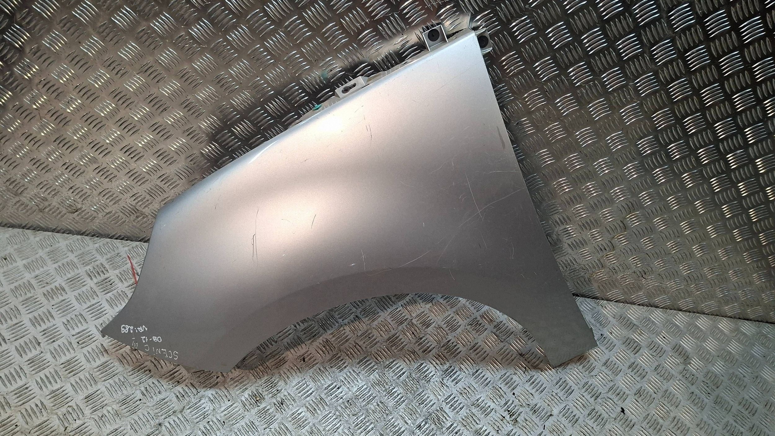 fender front left 631010010R RENAULT SCENIC III 2009-2012