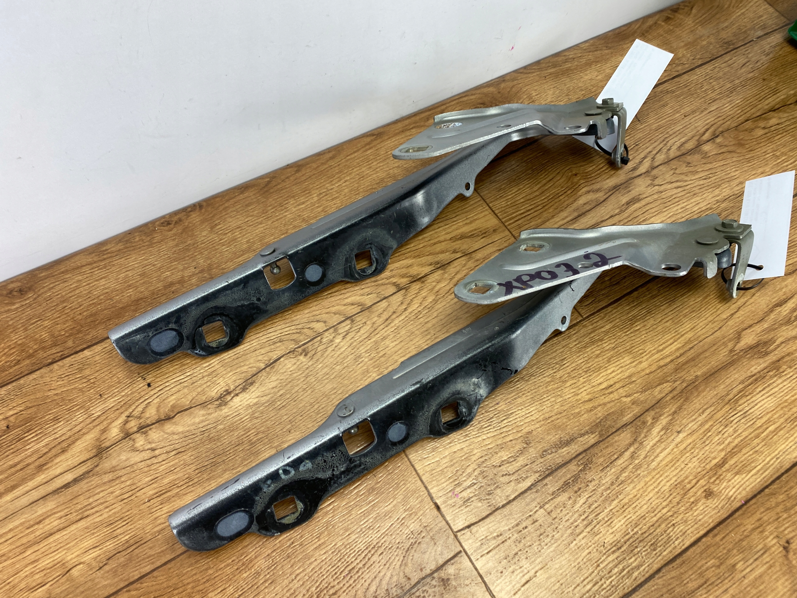 hinge bonnets left Dodge Ram 1500 2019+