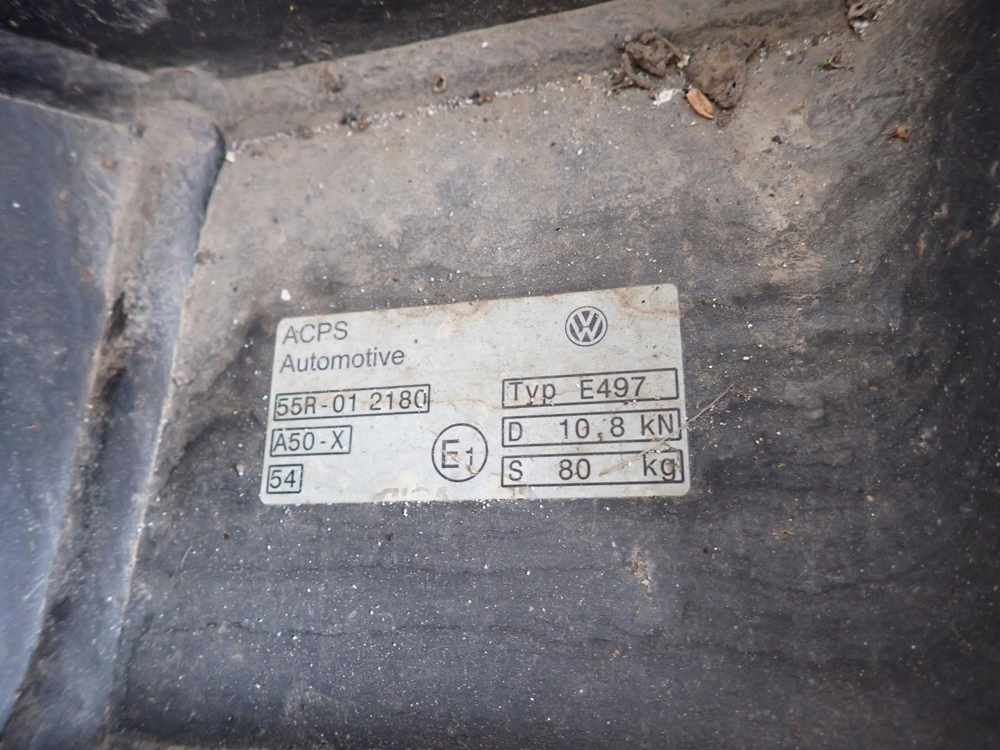towing VW TOURAN 2015- 5TA803880