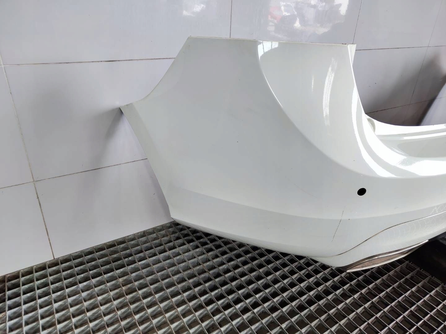 ZDERZAK TYŁ TYLNY VOLVO V60 I LIFT 614-46 PDC DOKŁADKA Producent części Volvo OE