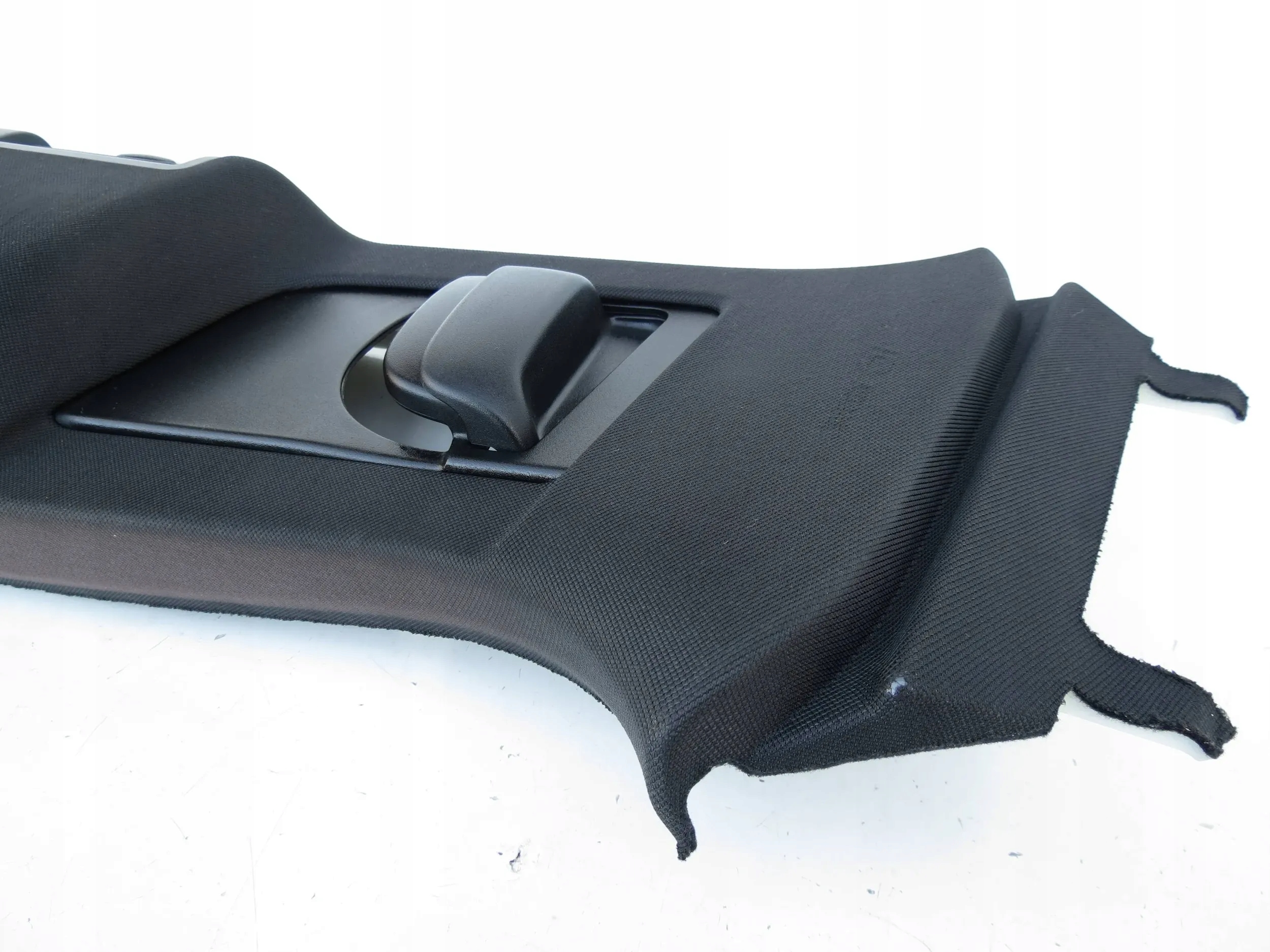 cover SLUPKA B left VOLVO XC60 II 17