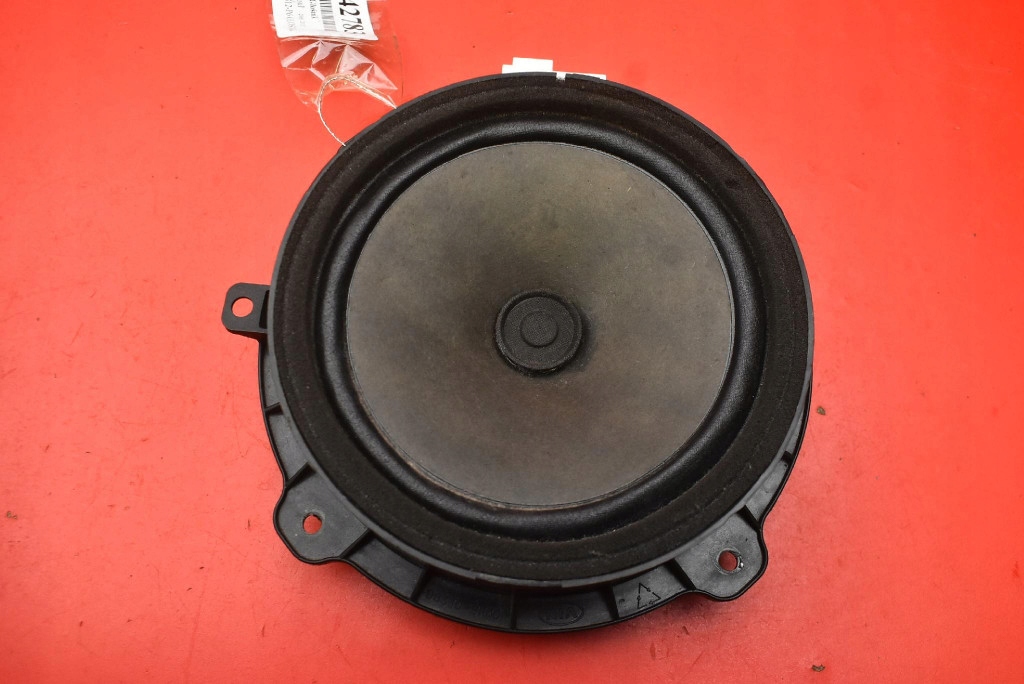 speaker left rear part 96330-2K000 KIA SOUL 1 and 08-11