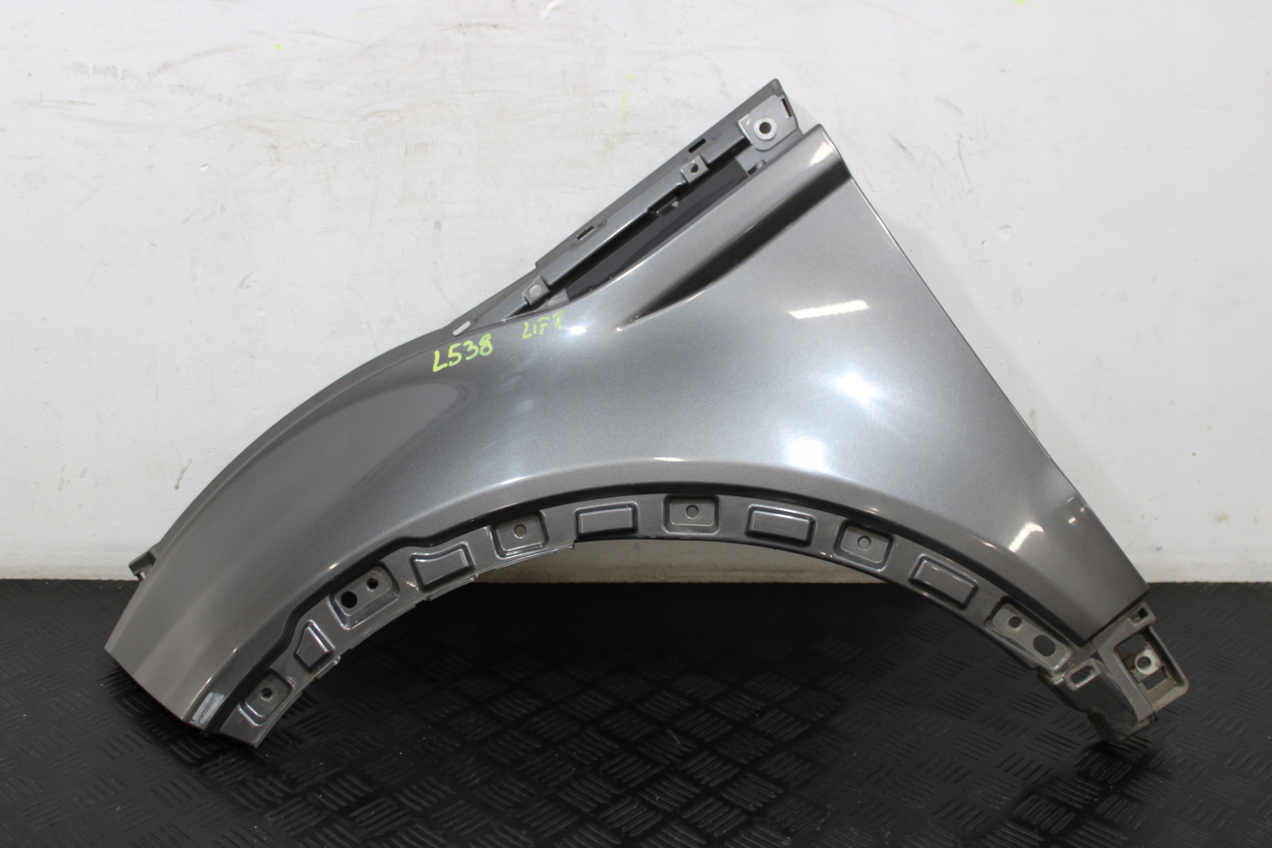 fender left front left front LAND ROVER EVOQUE LIFT L538