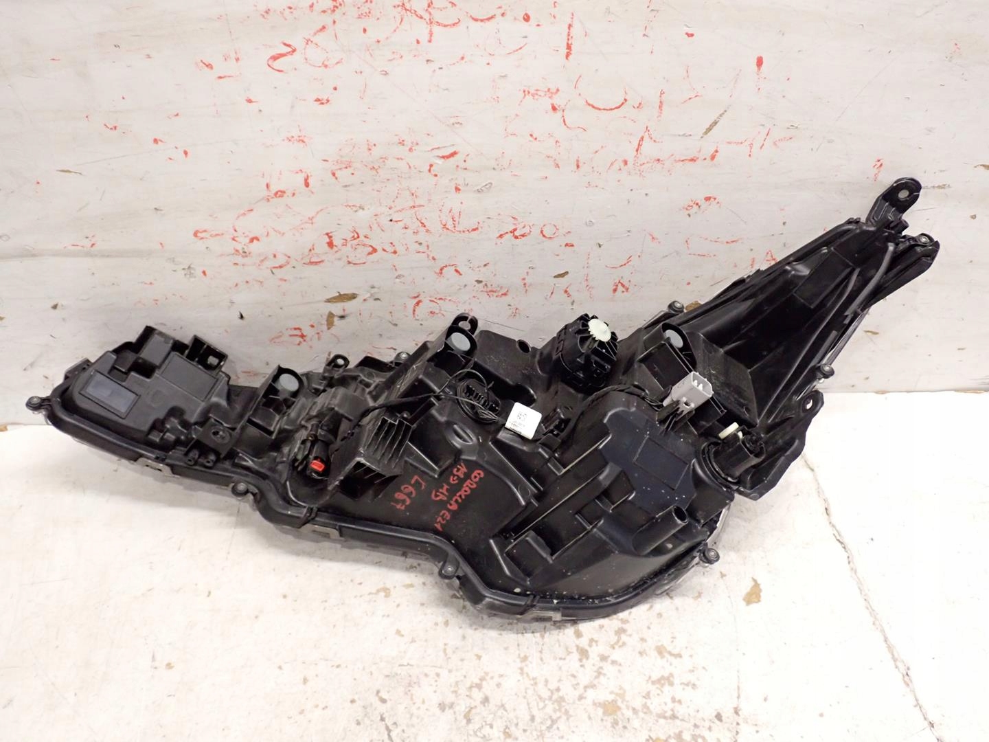 light front front right TOYOTA COROLLA E21 2019- FULL LED 81110-02S60