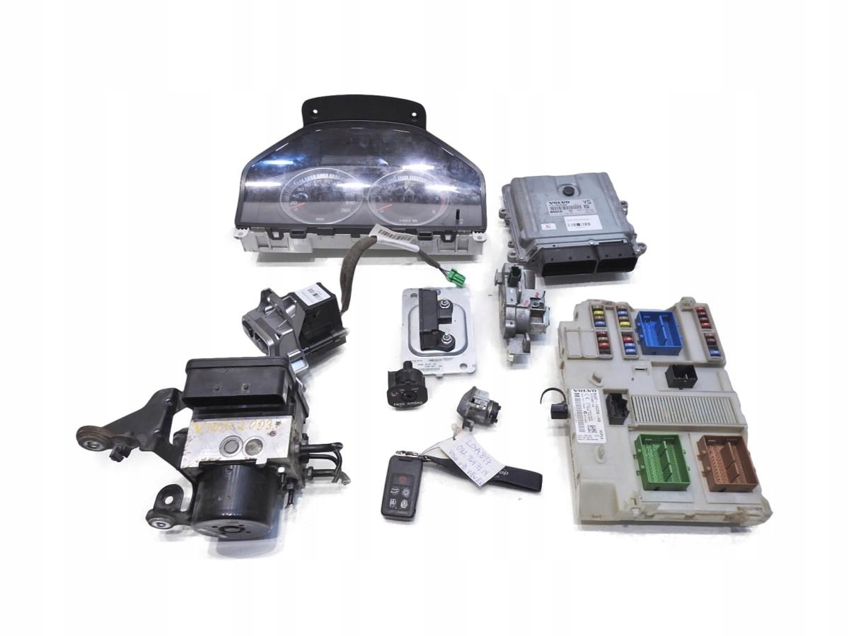 блок управления стартовый комплект volvo V70 III 2.0 D3 P31303388