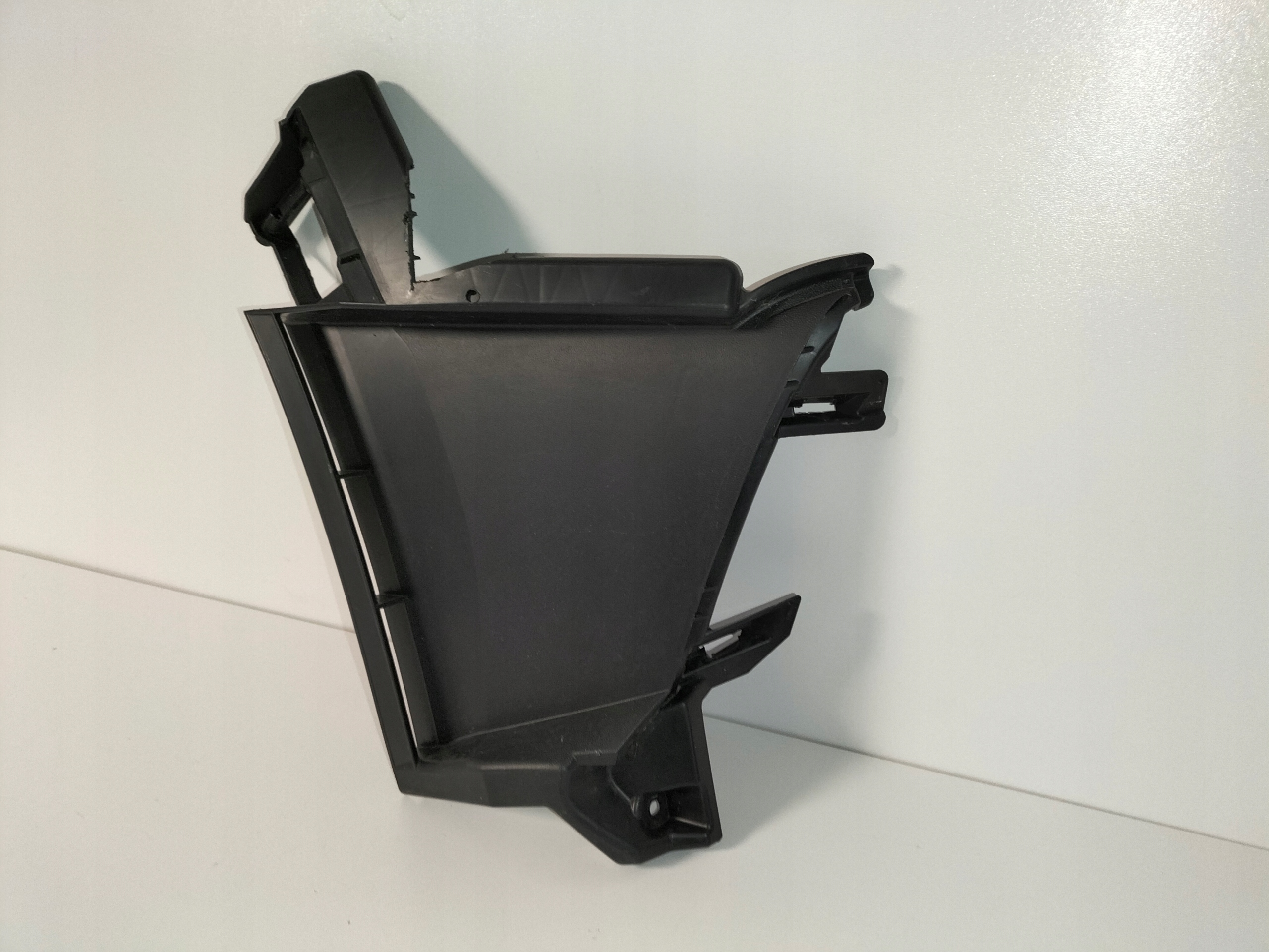 Support Support plaque Prise conduite d’air Pare choc Avant Droite VW ARTEON 17