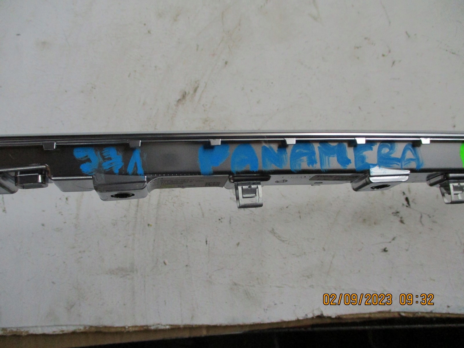 MOULAGE CONSOLE DEKOR PORSCHE PANAMERA 971 971858860B