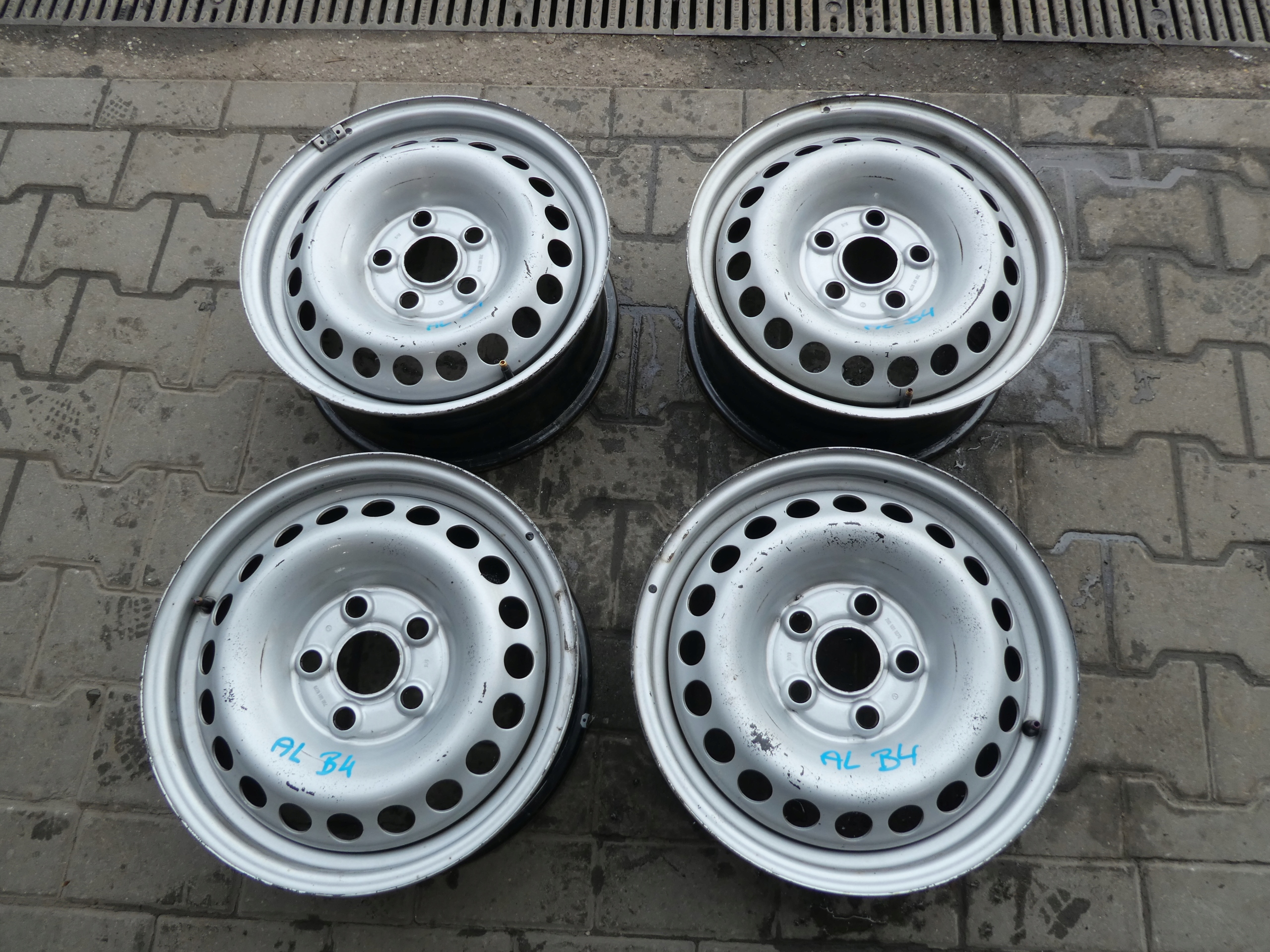 CERCHI FERRO 16\ 6,5X16 ET51 VW T5 T6 KPL