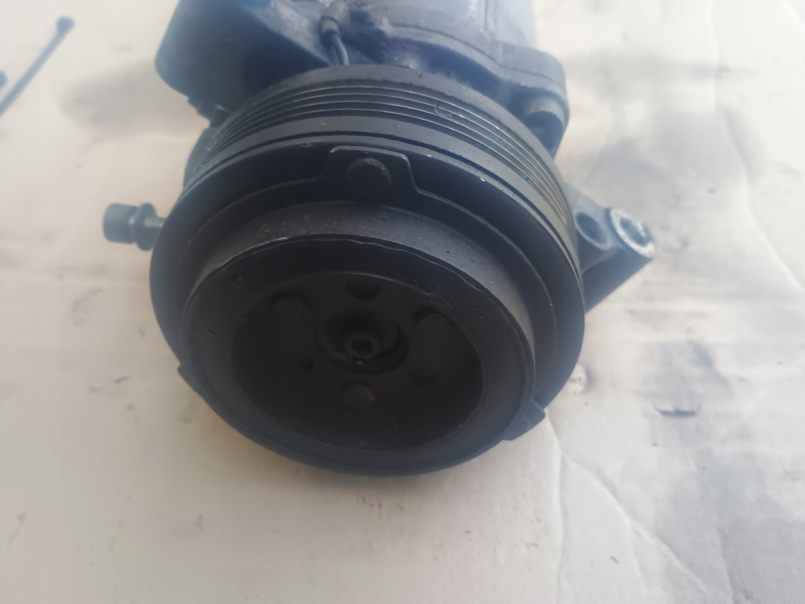 compressor; of the air conditioning 9904274764 BMW
