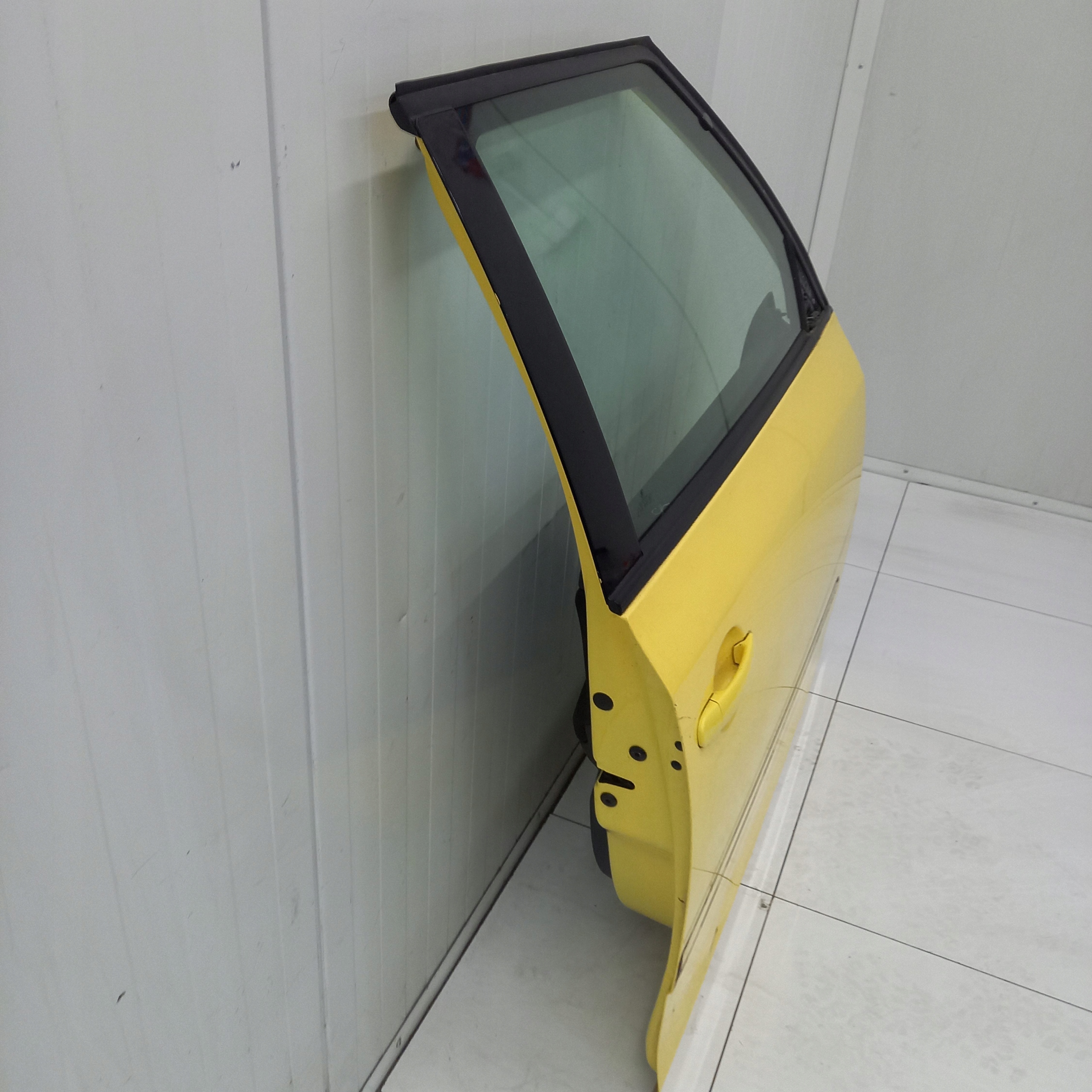 dveře pravý předek SKODA FABIA 2