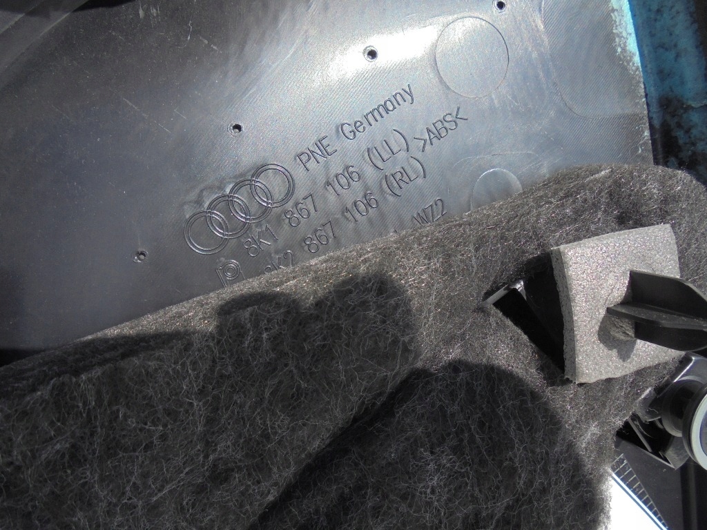 карта дверная обивка правый передний Двери стекл Audi A4 B8 РЕСТАЙЛИНГ 8K1867106