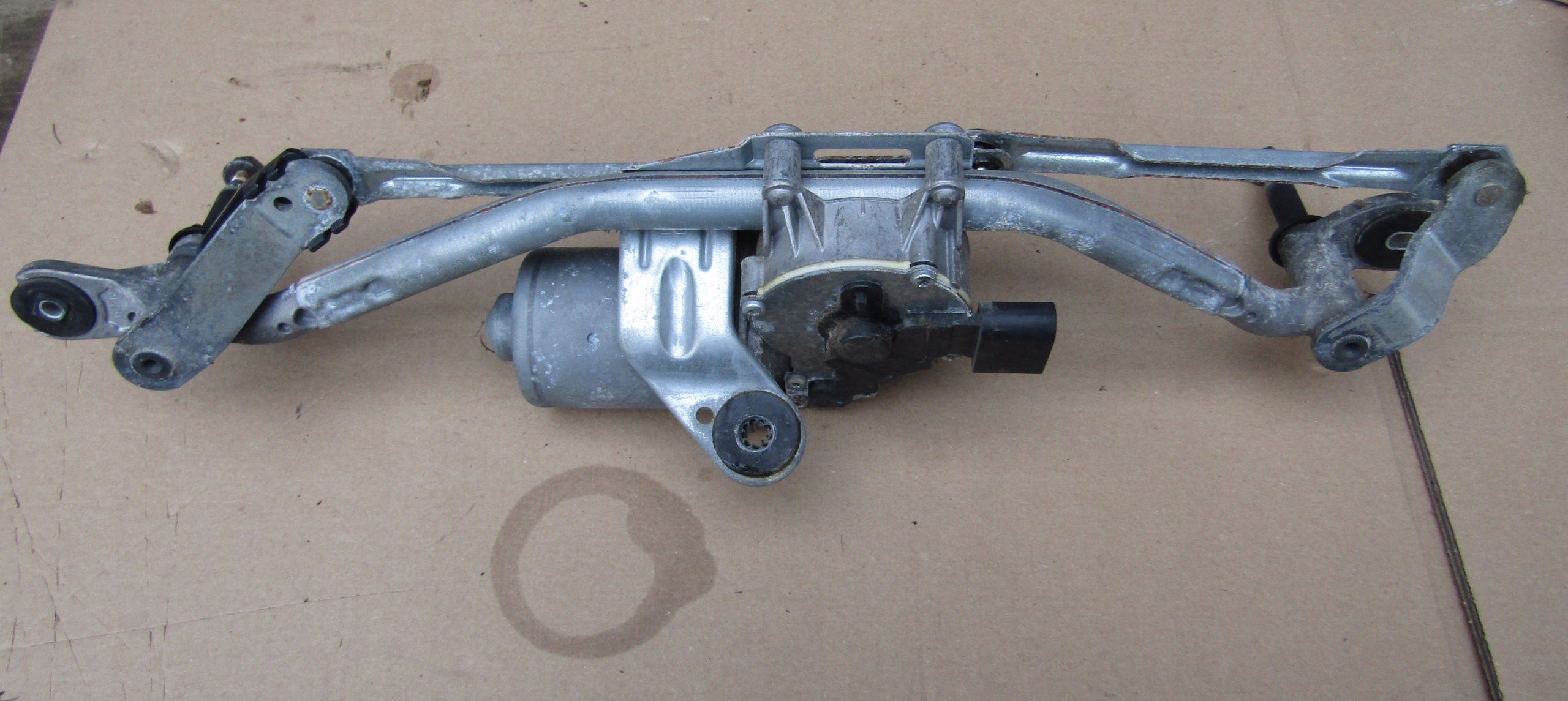 Wischergestänge AUDI A1 82B955119