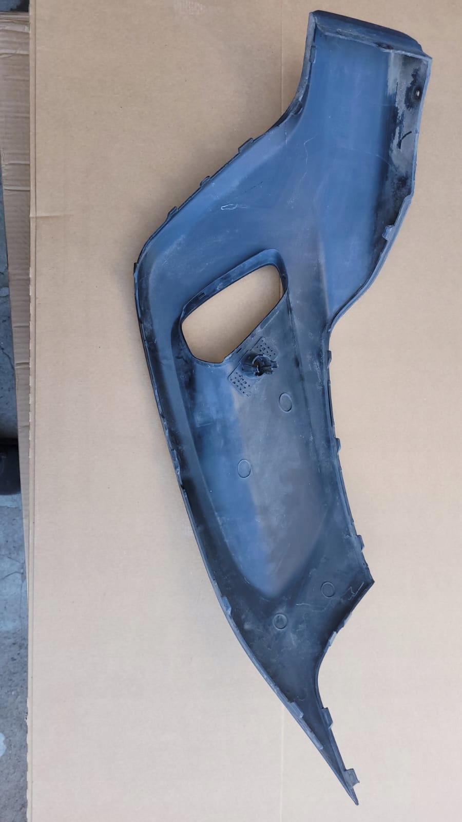 VOLVO V40 II grid of a bumper left right