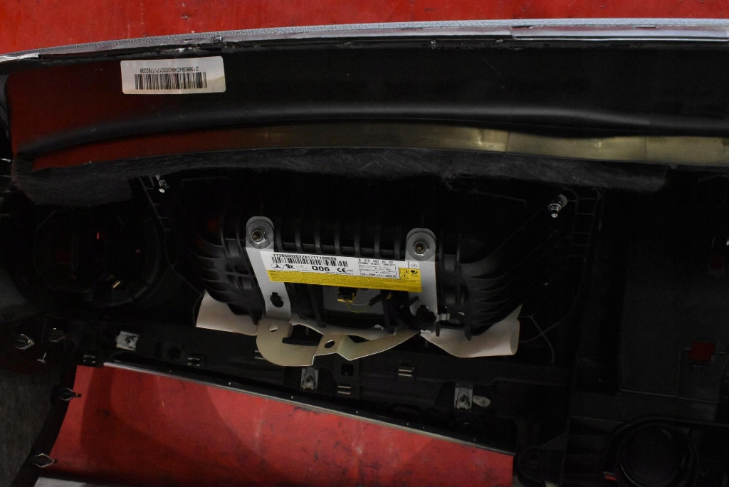dashboard instrument panel console cockpit airbag EU MERCEDES E-KLASA W213 16-21