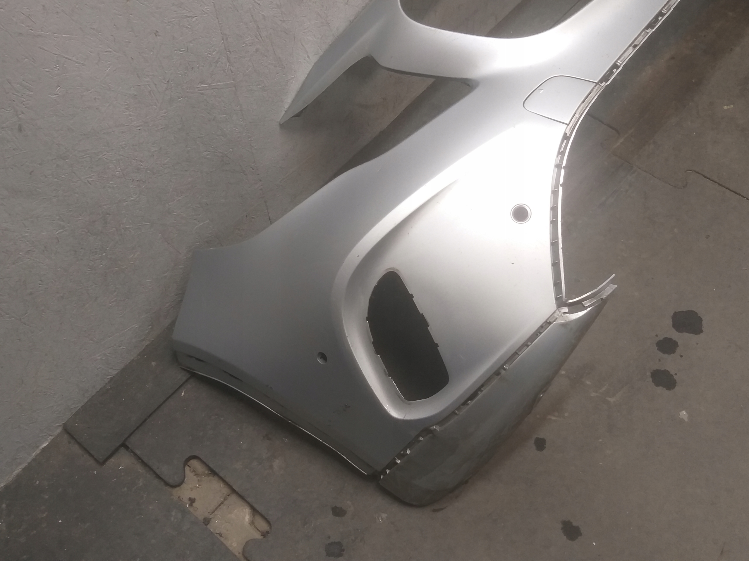 nárazník předek MERCEDES GLA W156 LIFT