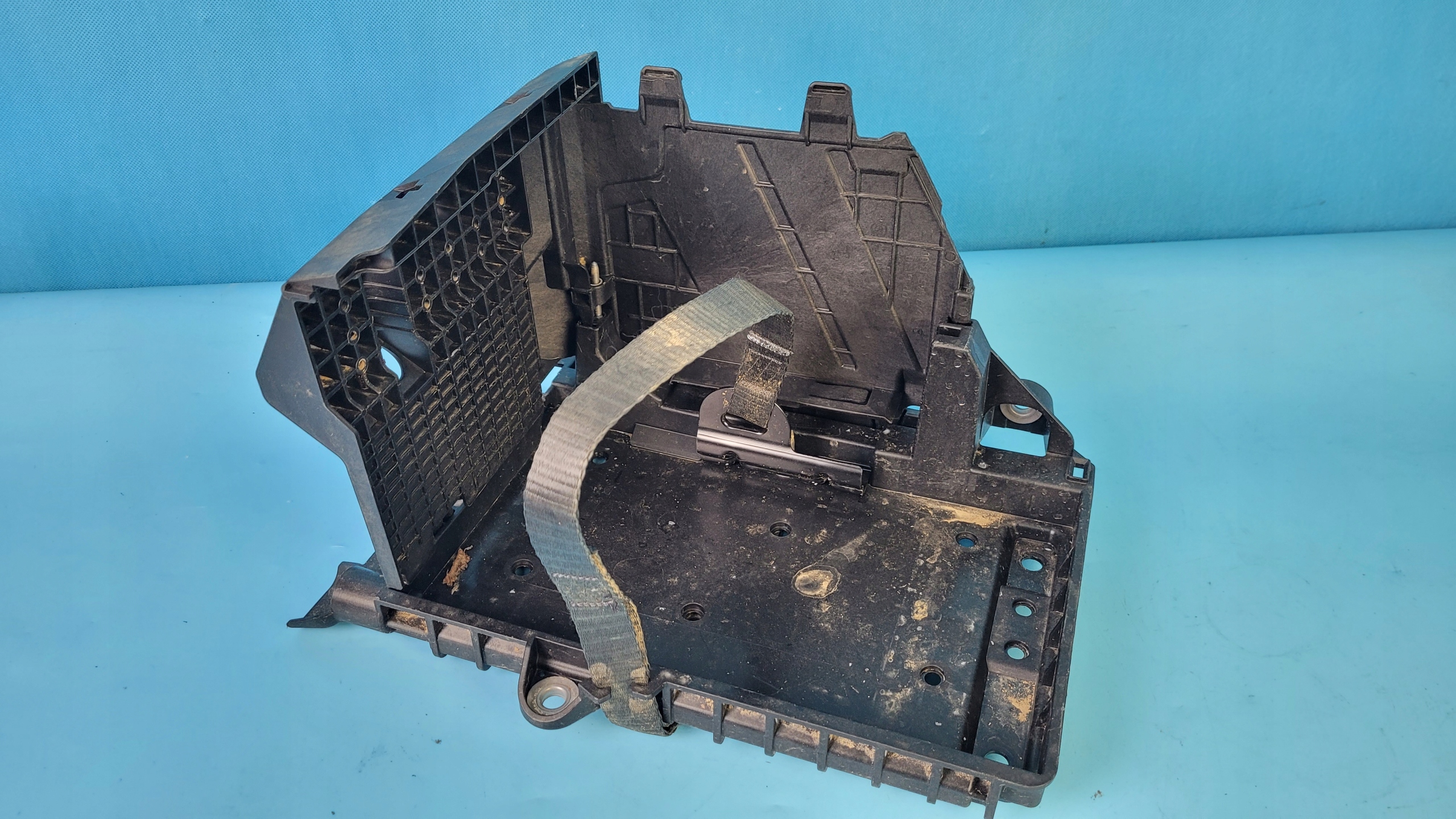 A2475459300 A2475411000 - W177 A220 20R основа акумулятора a1776204201