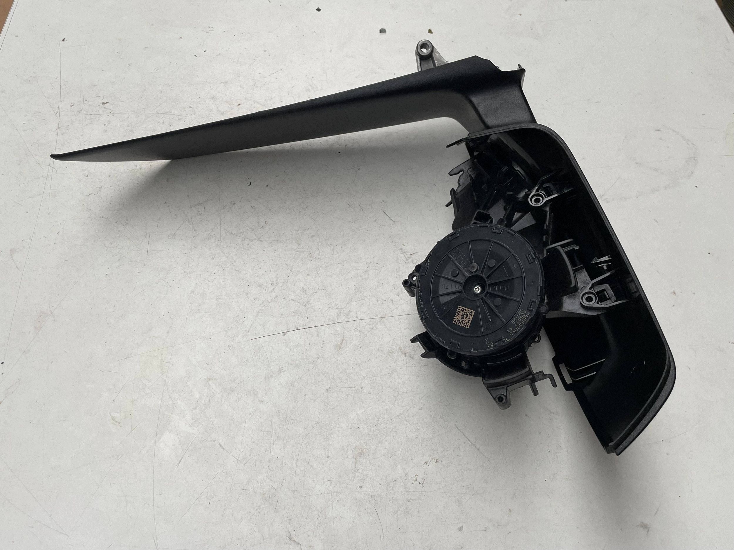 mirror support arm left Mercedes Vito Viano W447 A4478106908 !J