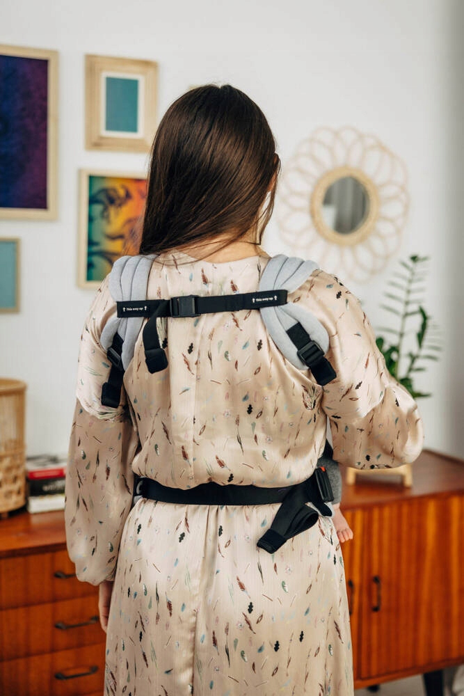 Nosidło LennyLamb LennyLight - Iceberg Dodatkowe informacje Regulowany system nośny