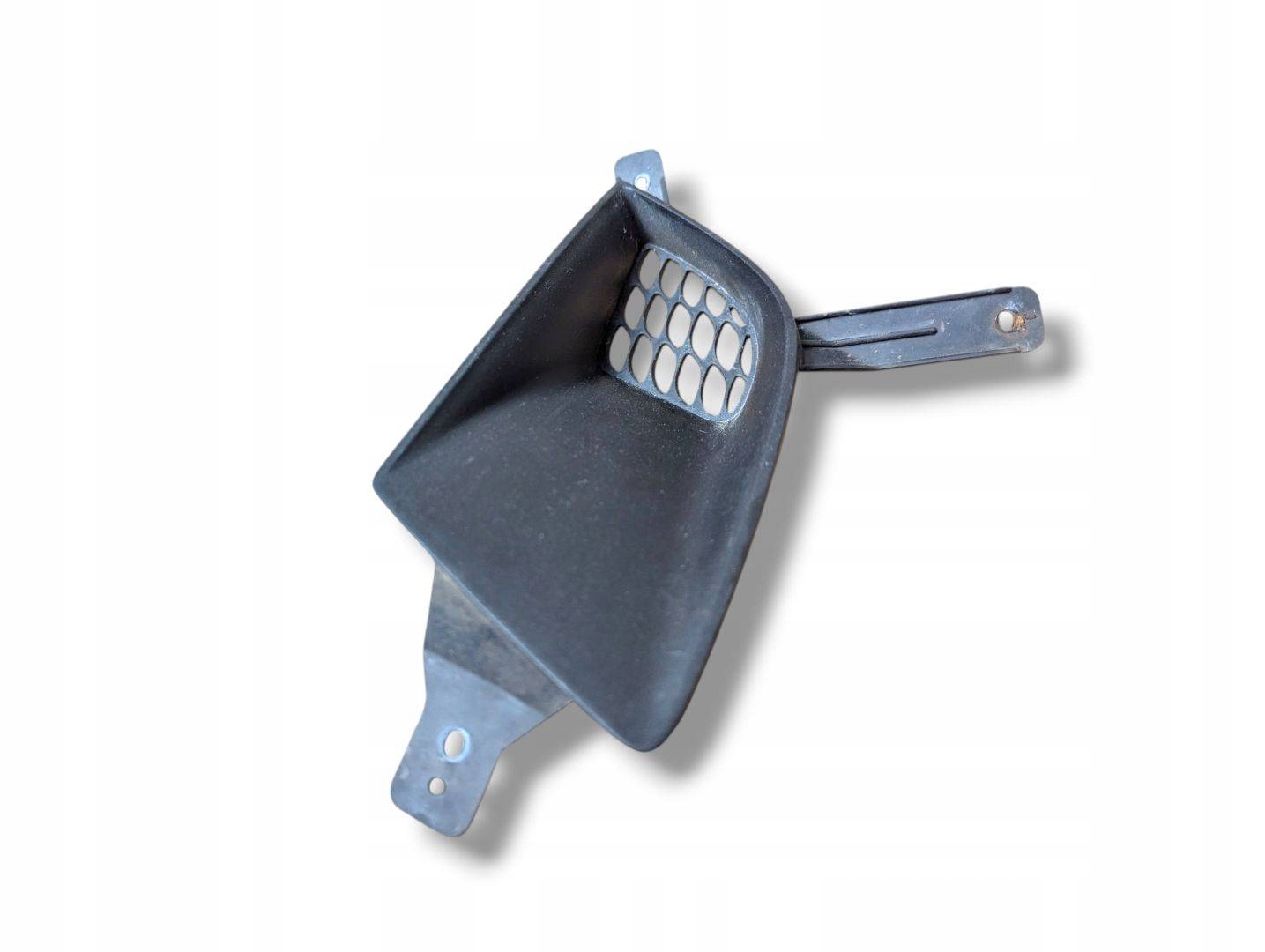 side grid of a bumper left side Hyundai i30 FD 2010 86563-2L000