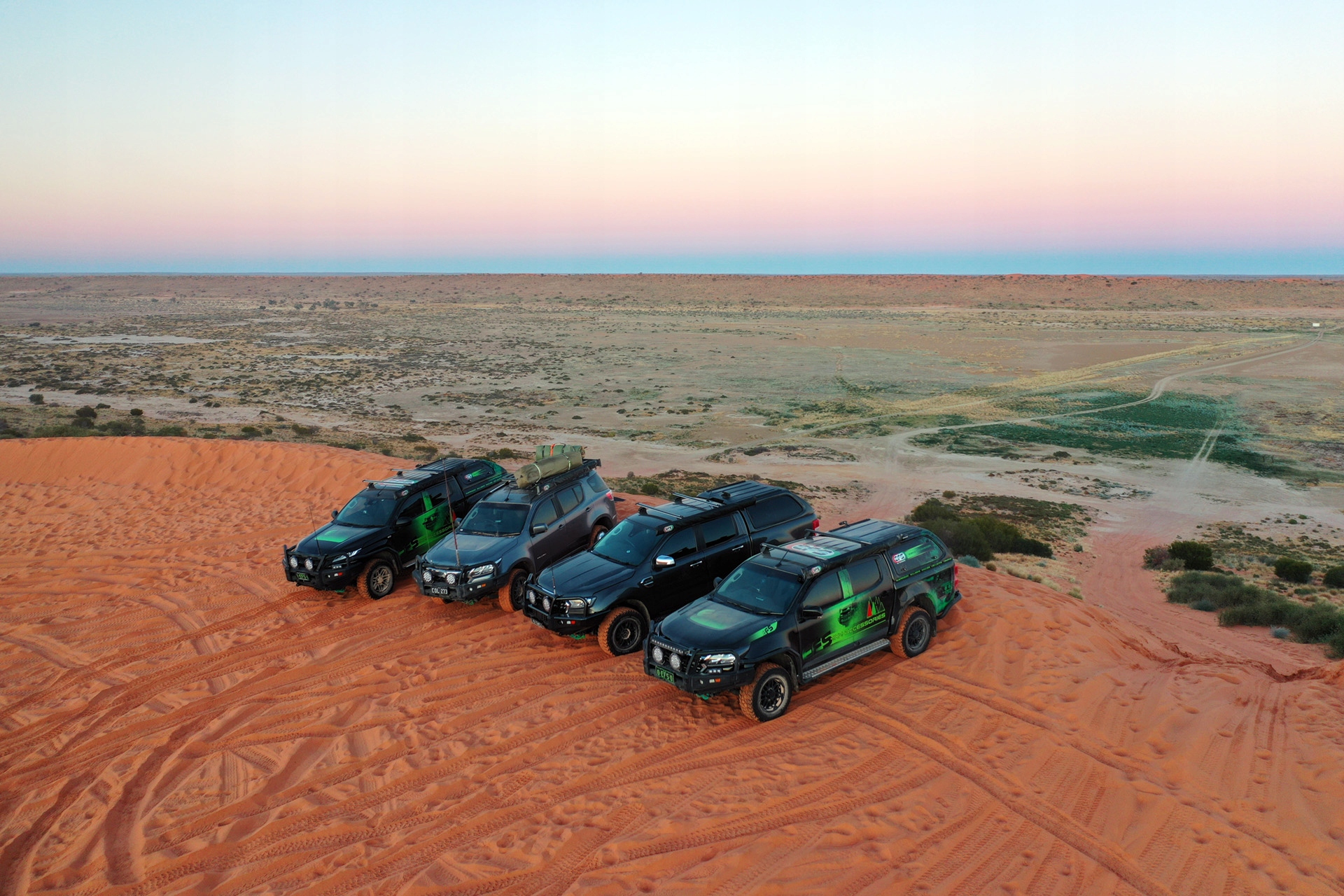 UK719 - ВТУЛКИ РЕССОР TOYOTA LAND CRUISER FJ HJ 45, 47