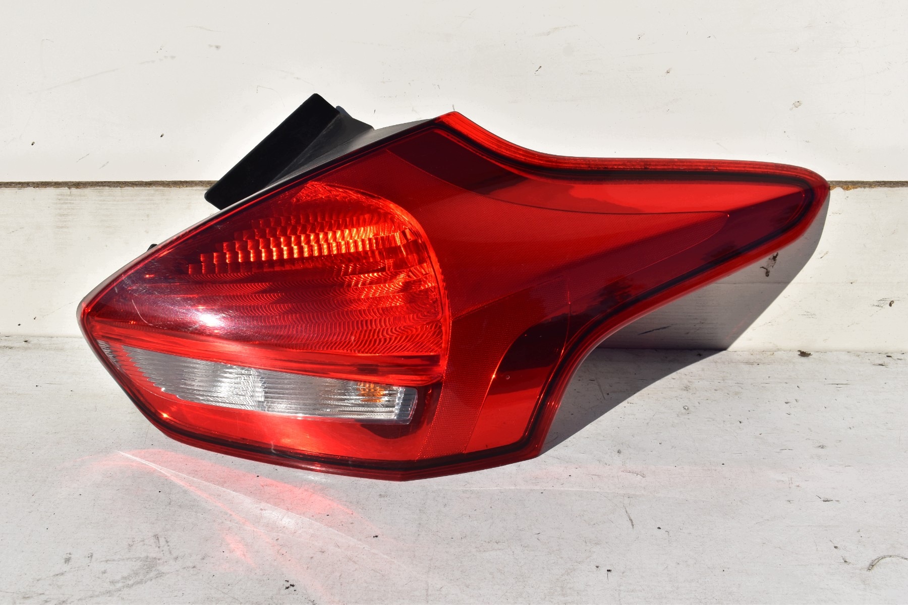 light right rear part FORD FOCUS MK3 III LIFT HB 2014-2018 EU