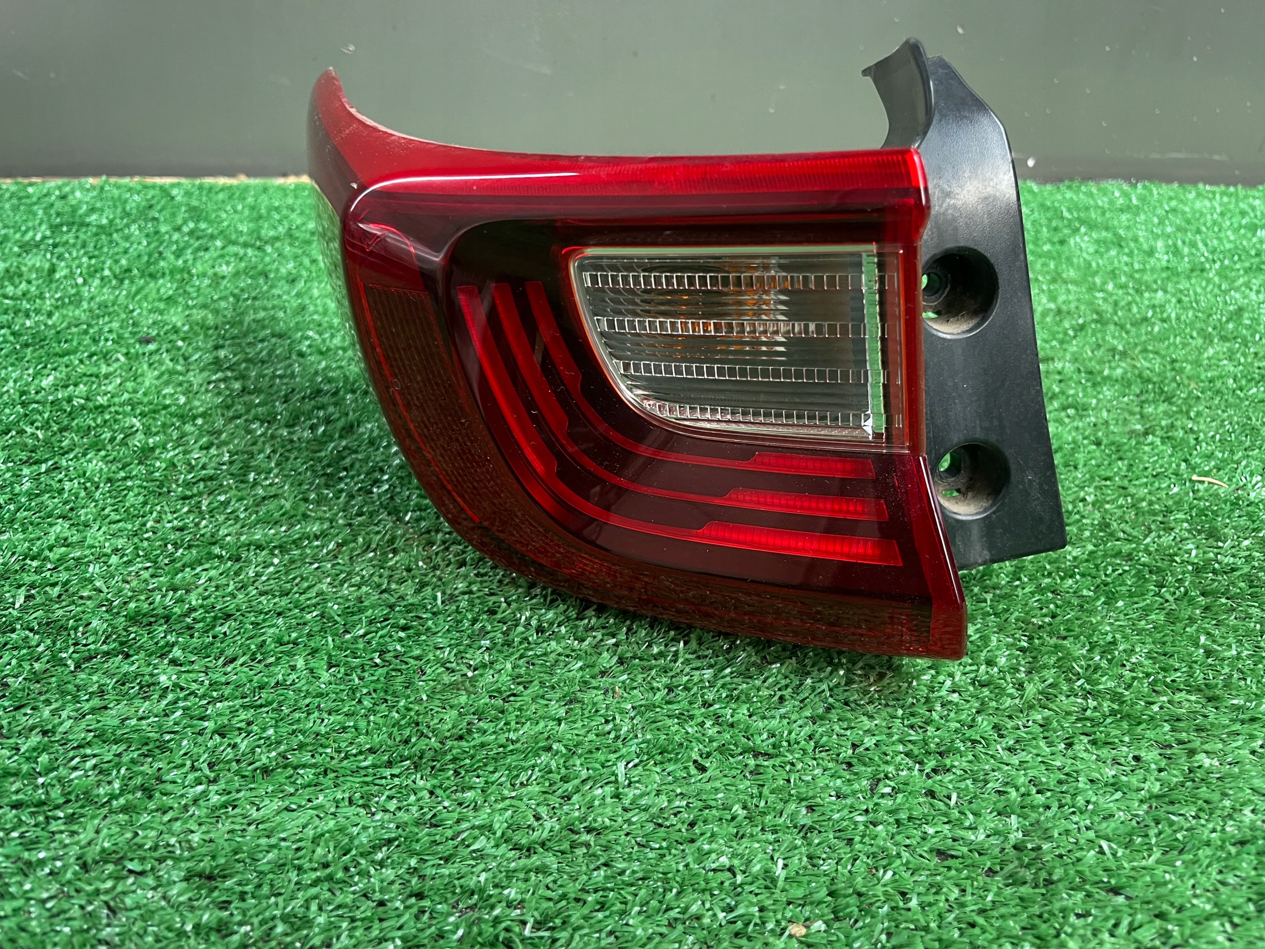 light left rear KIA STONIC 2018 92401-H8 LED
