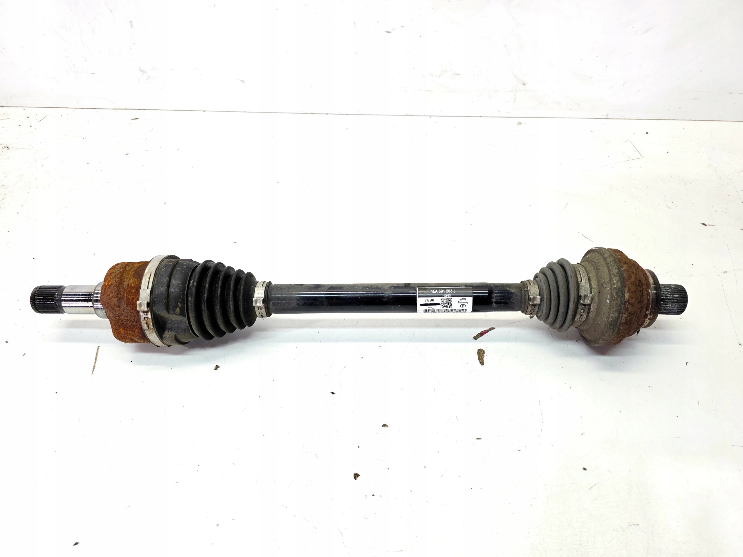 semi-axis left rear part AUDI Q4 E-TRON 1EA501203J