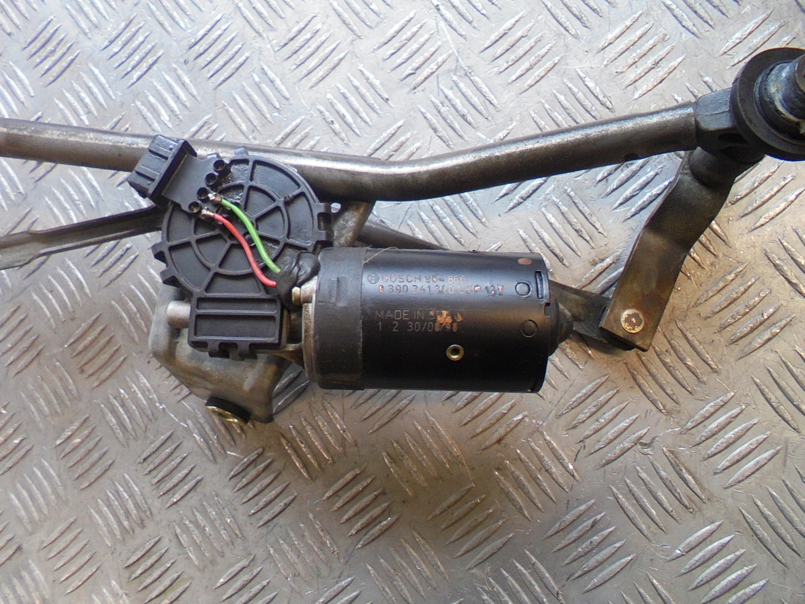 Gestänge Motor Wischer BOSCH 390241360