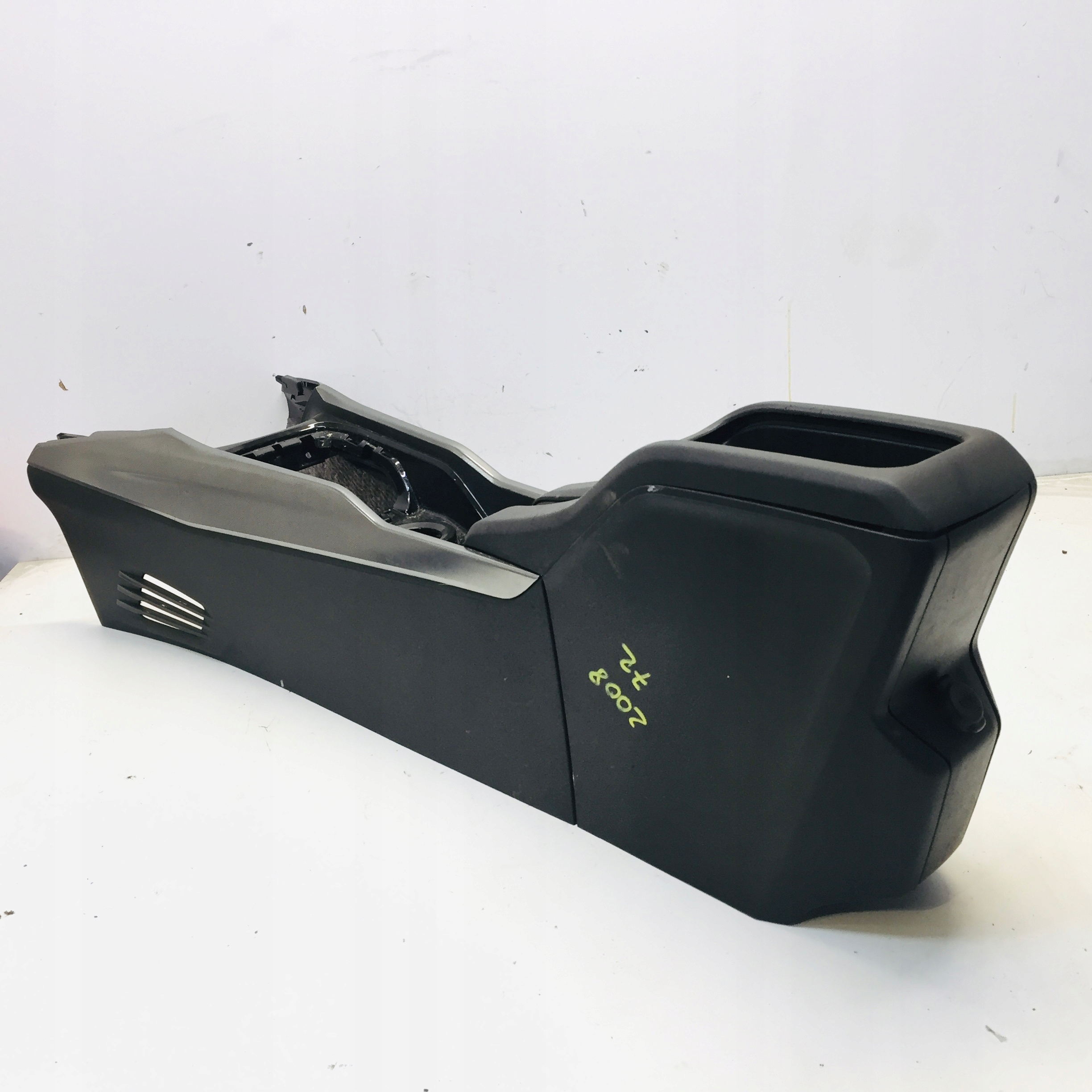 ЦЕНТРАЛЬНЫЙ ТУННЕЛЬ PEUGEOT 2008 #72