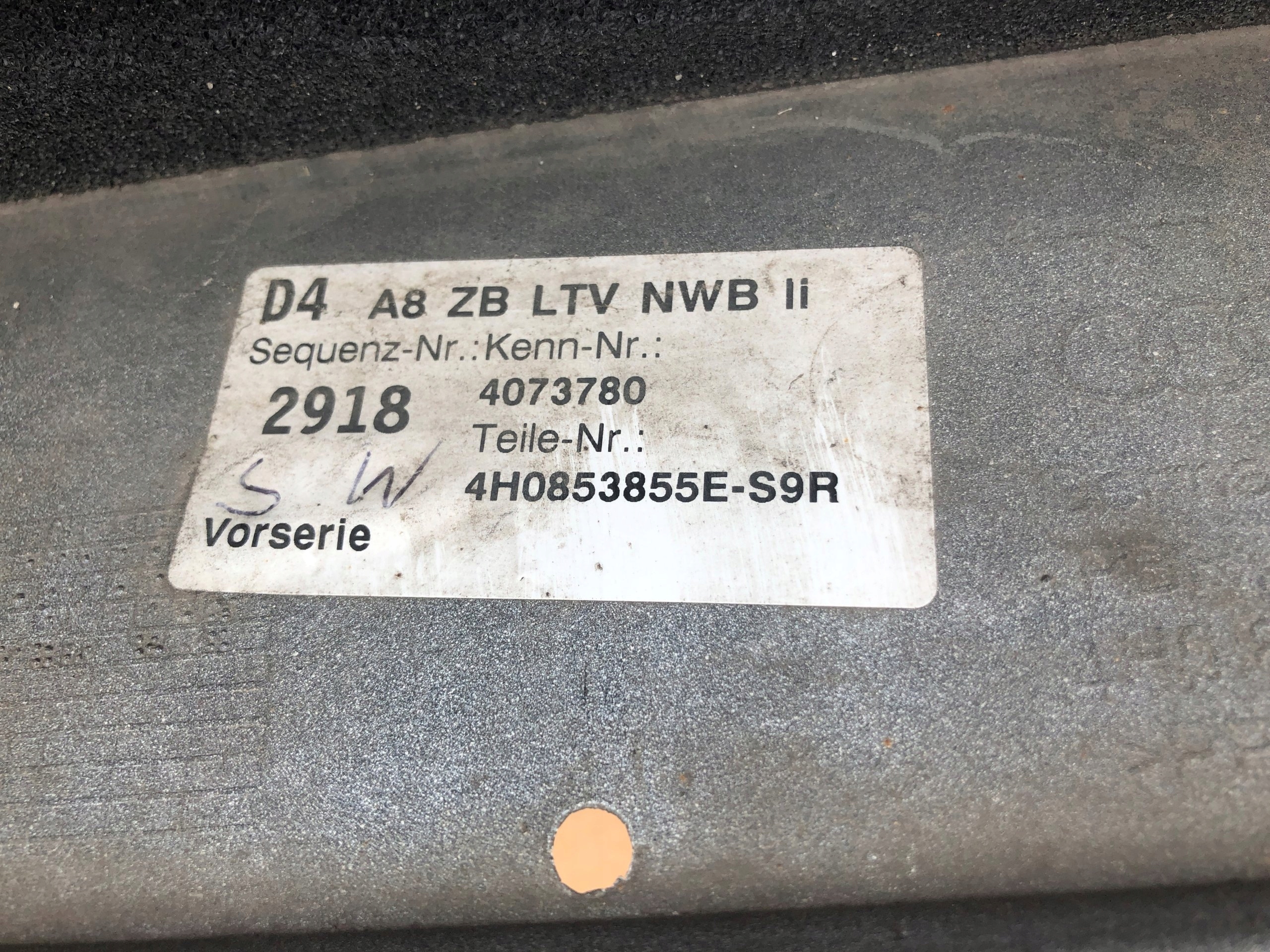 AUDI A8 4H moulding cap threshold left