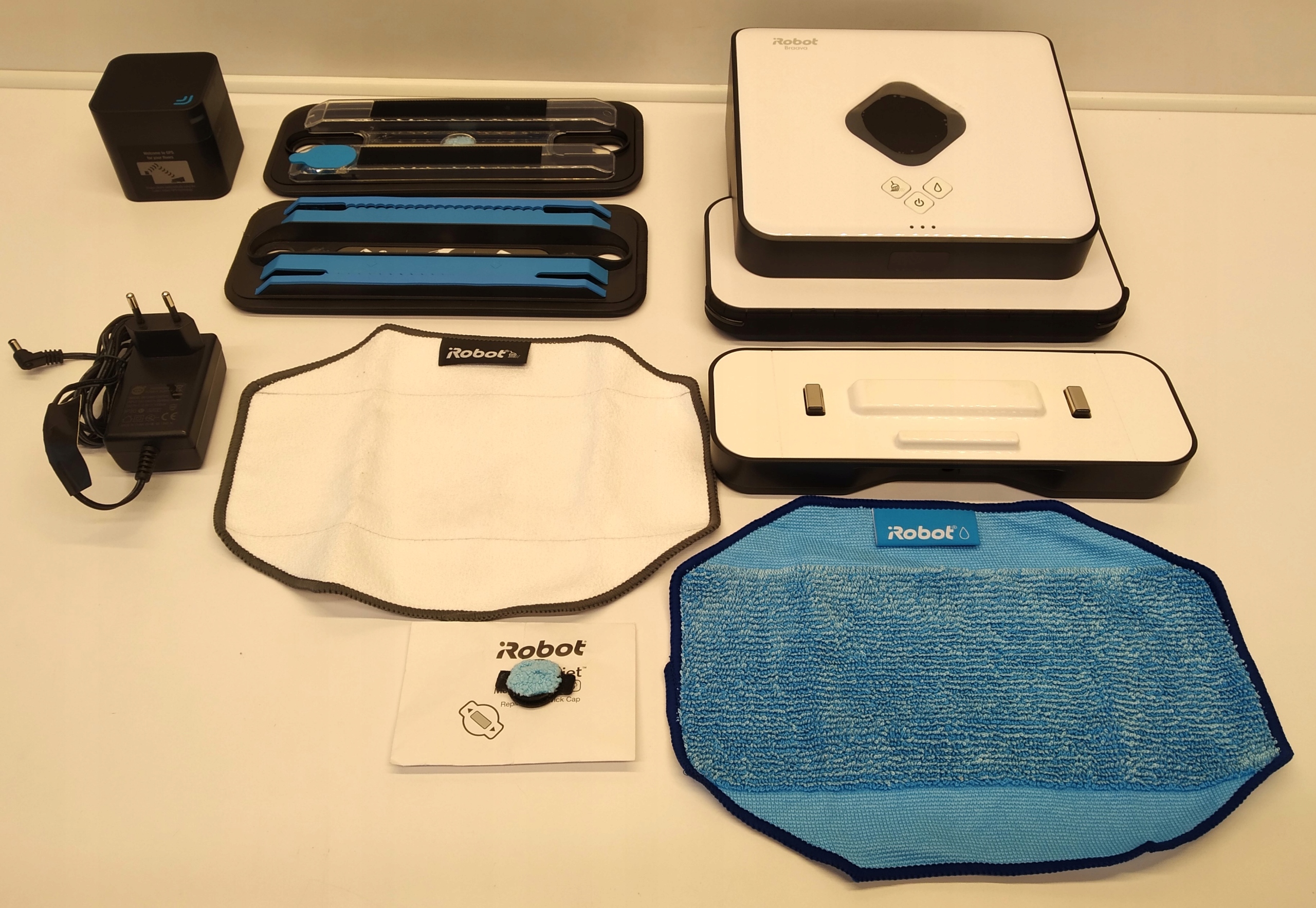 Robot Sprzątający Automatyczny iRobot BRAAVA 390T Biały Mopujący Marka iRobot