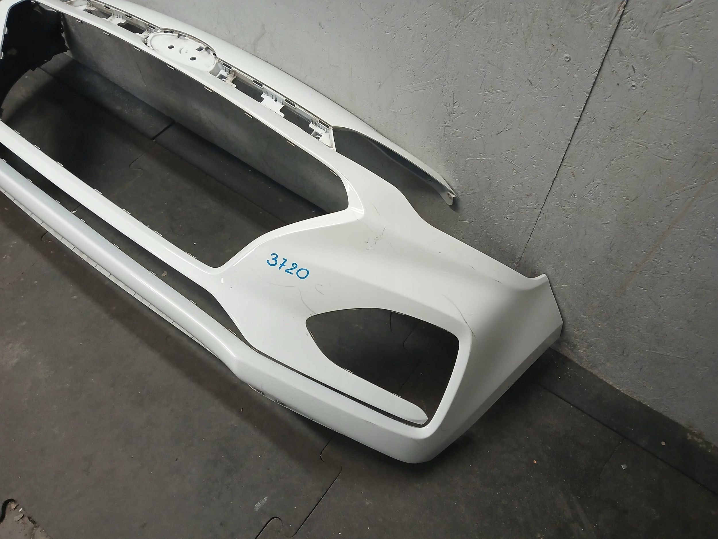 bumper front HYUNDAI I20 II 2 LIFT 18