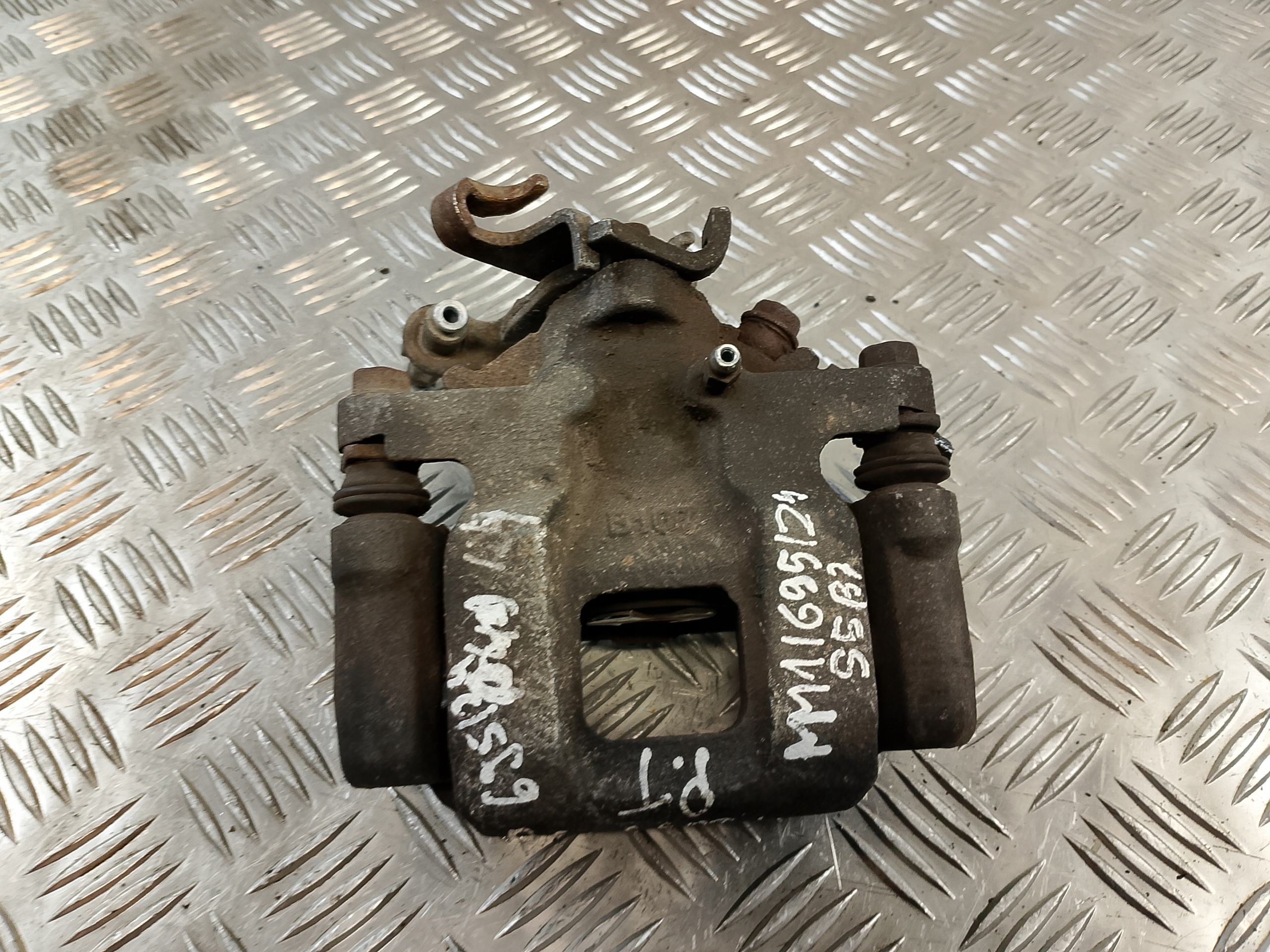 caliper brake right rear part rear PEUGEOT 4008 1.8 D