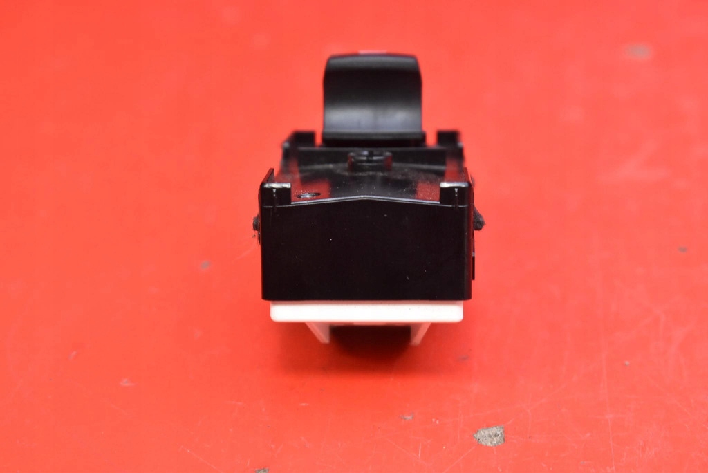 switch lifting windows right rear part 93581R2000 KIA SPORTAGE 5 V 21-25