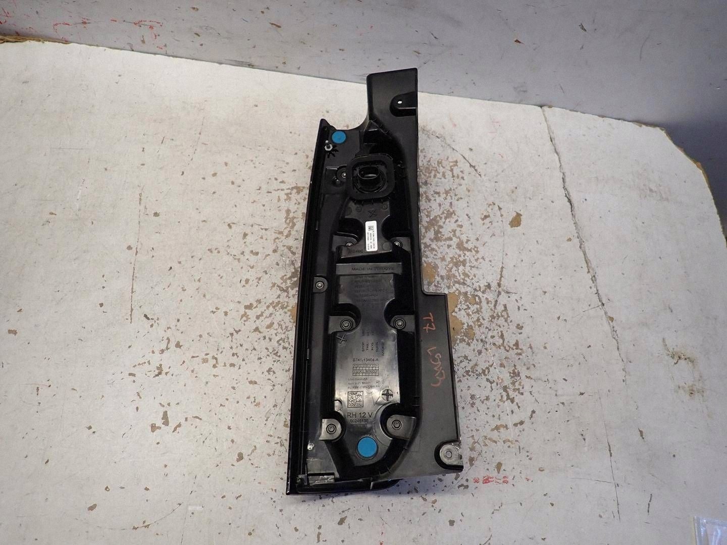 light rear part rear right VW T7 2021- S741-13404-AB