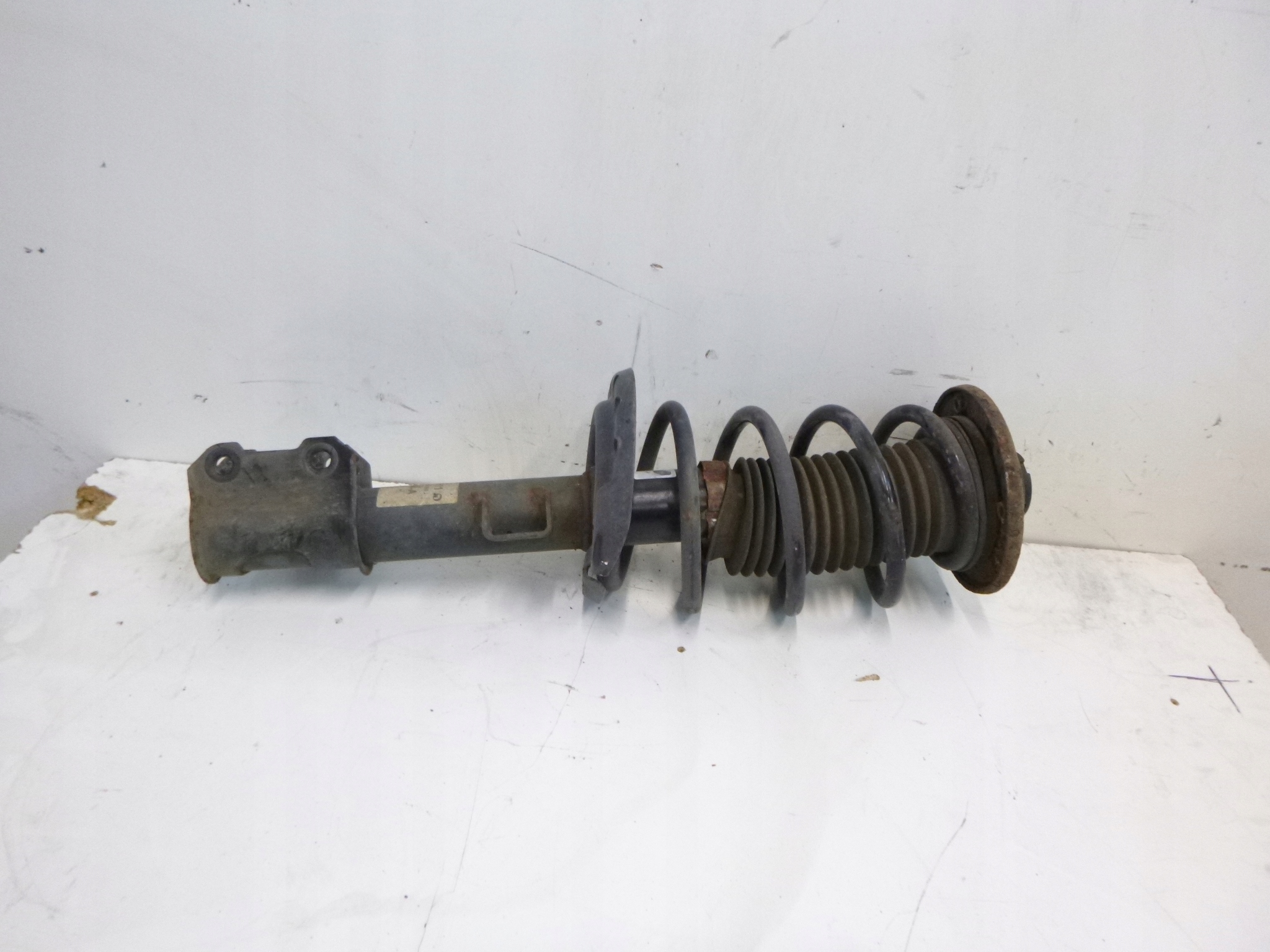 shock absorber front left Opel Signum Vectra C 1.8 05r. SACHS