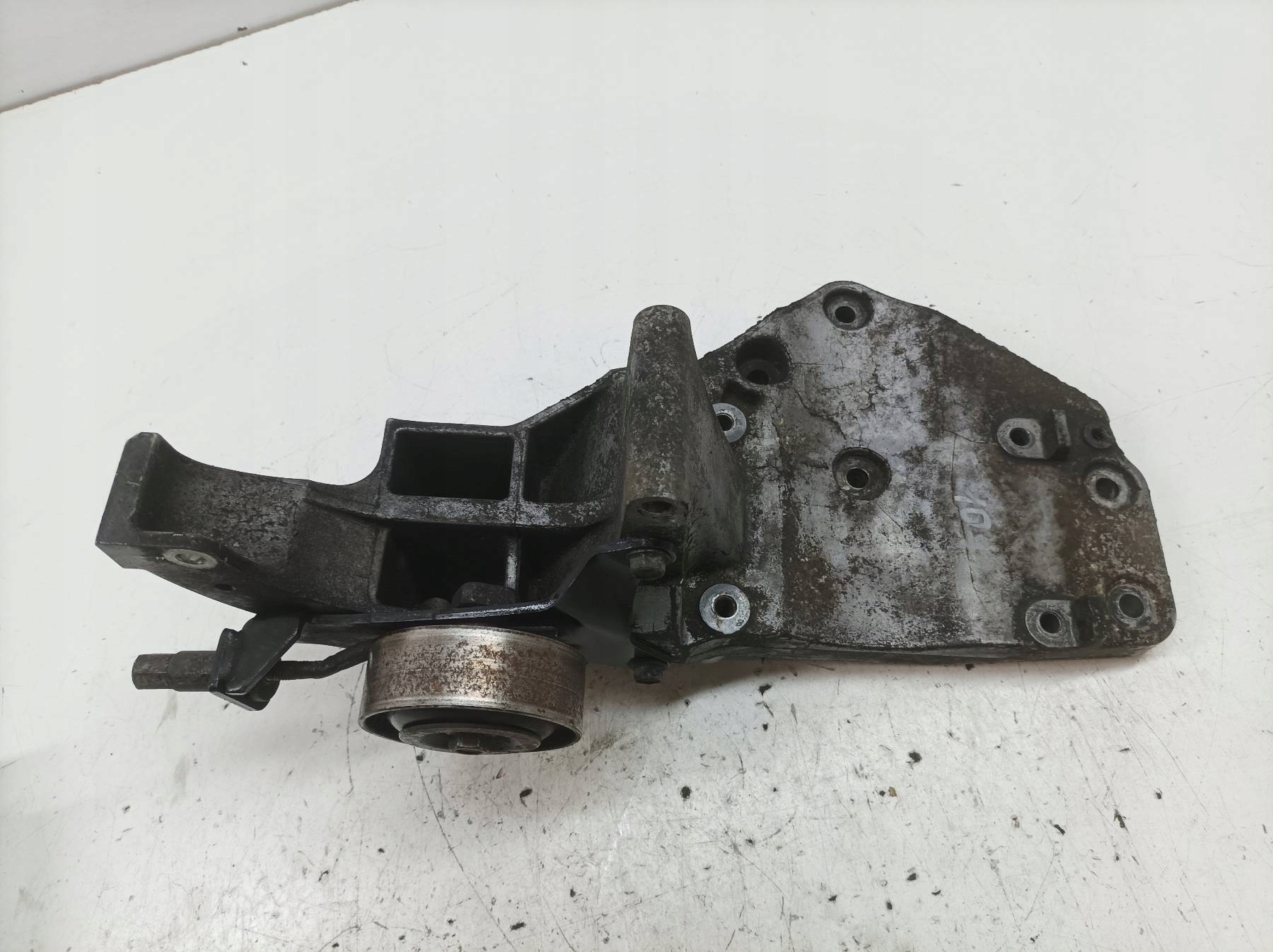 support 2.5 DXI DCI YD25 Renault Maxity and (2007- )