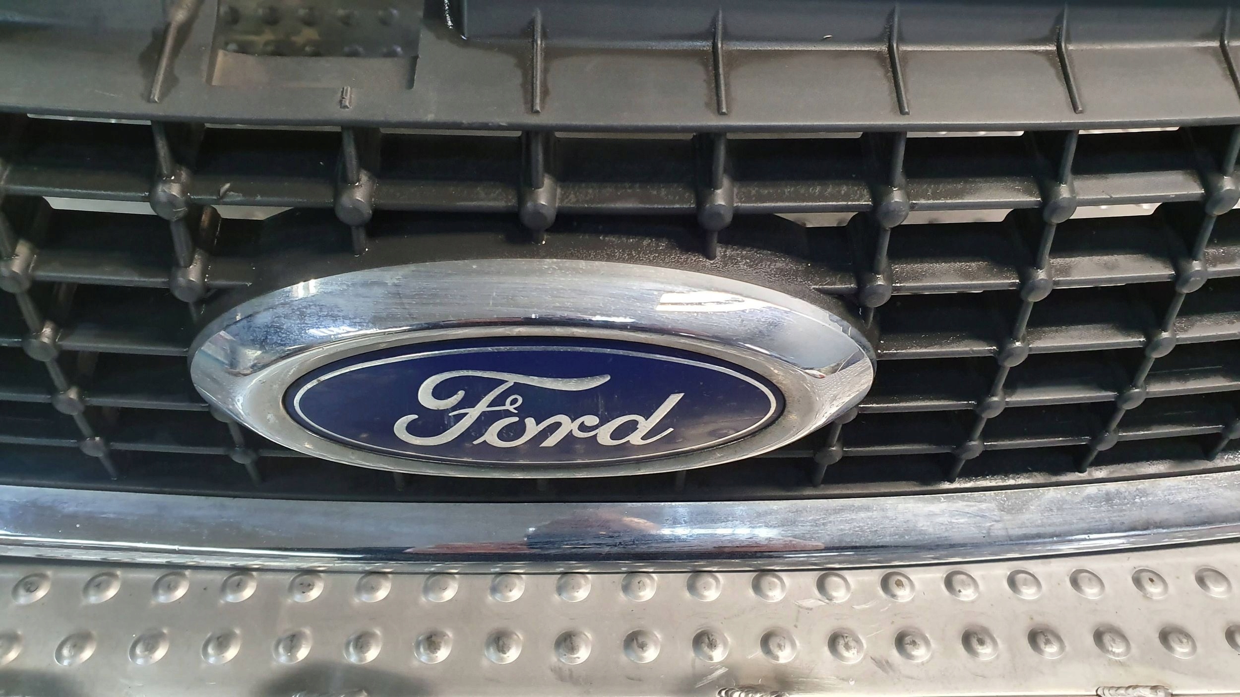 Grill Grill FORD MONDEO MK4 IV 7S71-8200-D 07