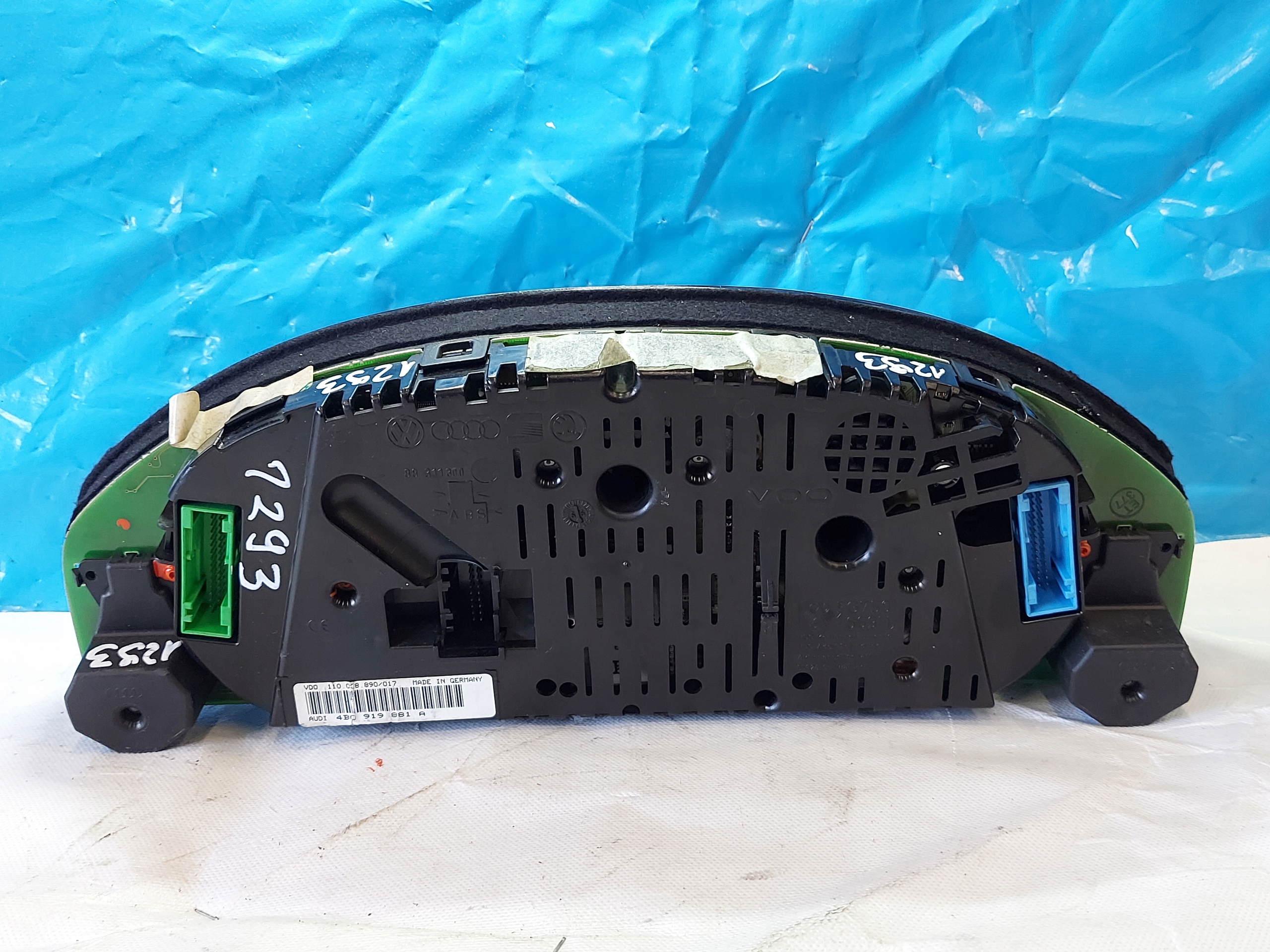 dials clock A6 C5 2.4 V6 4B0919881A
