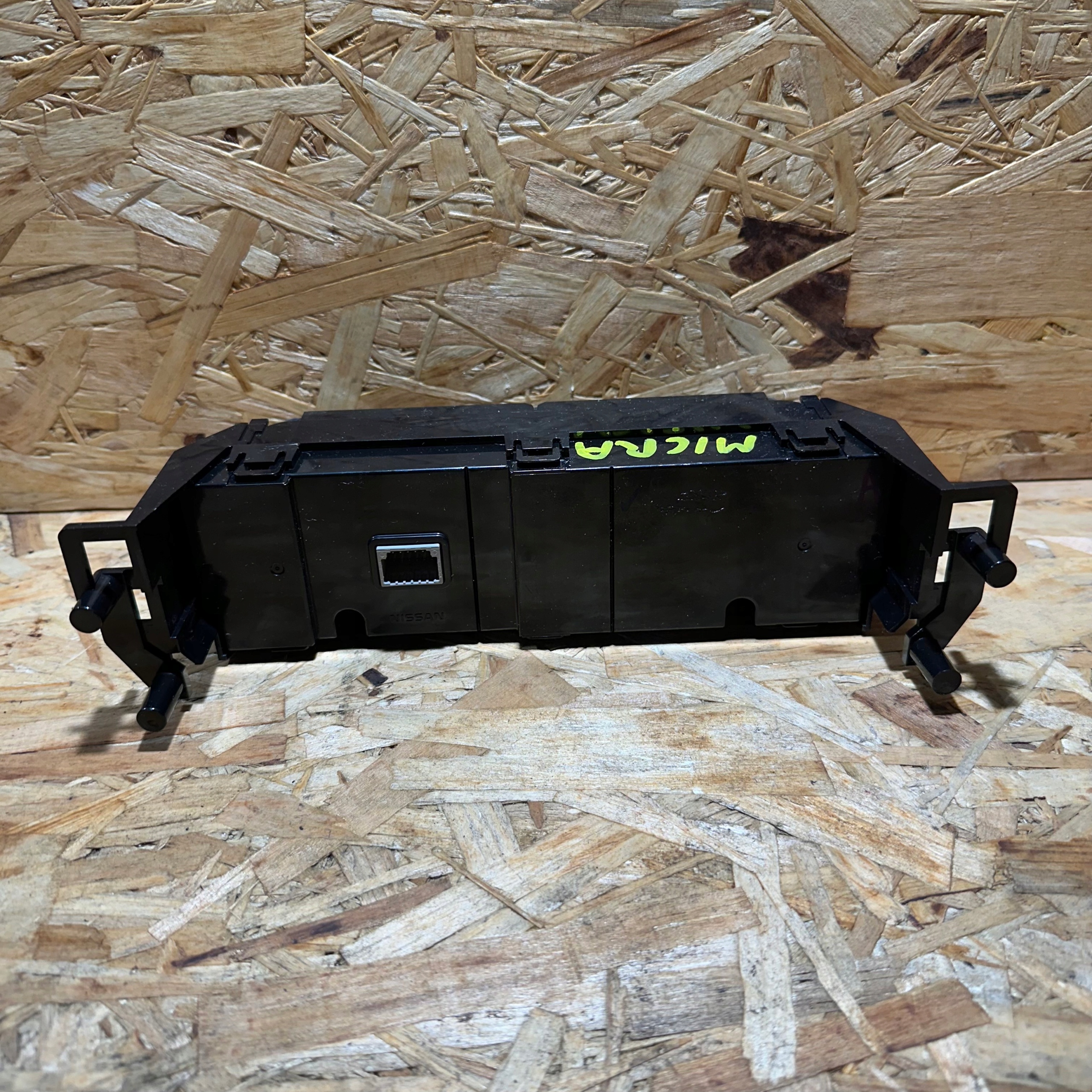 vezérlö panel a klímának NISSAN MICRA V K14