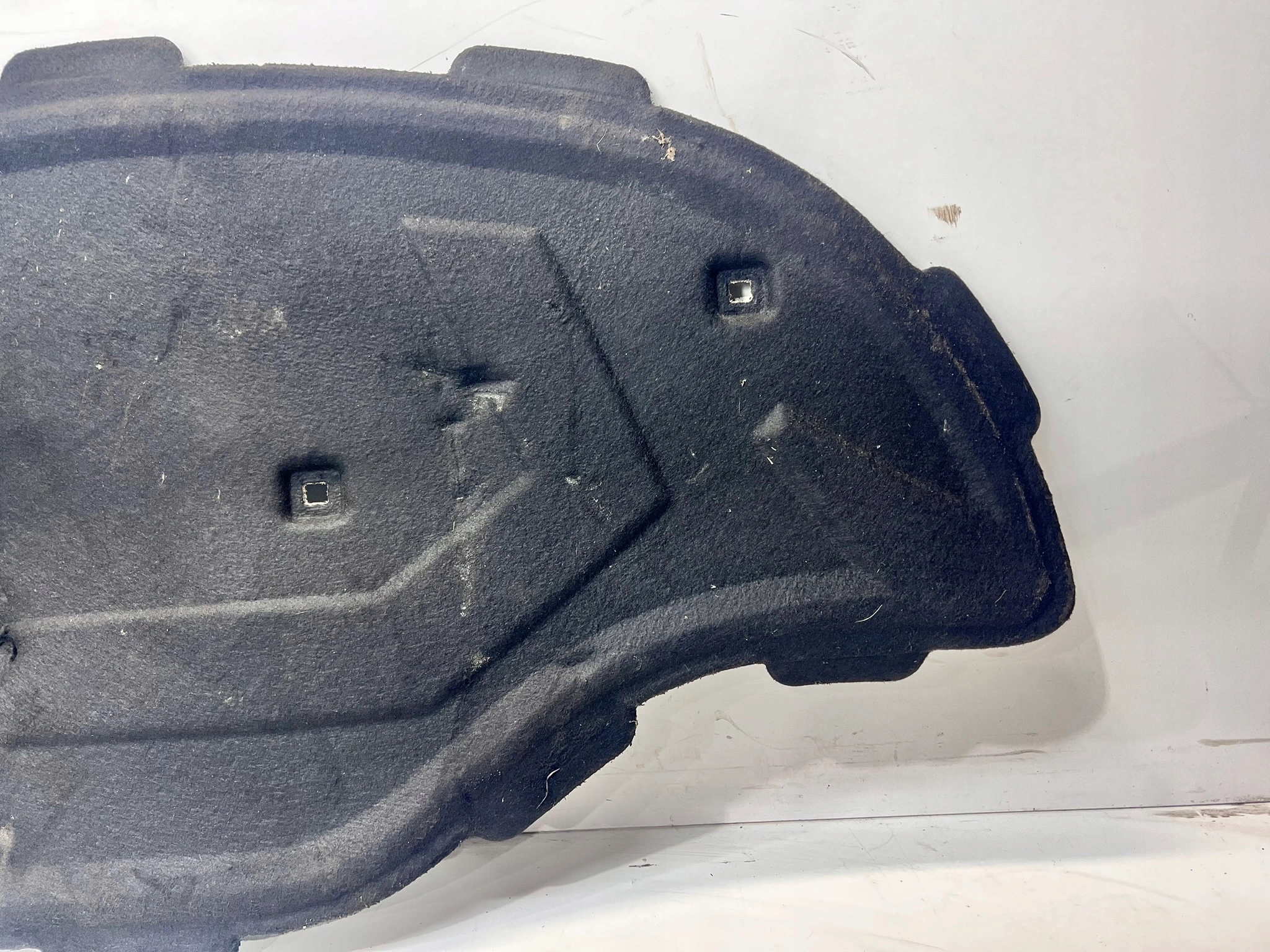 Insonorisation du capot AUDI A6 C7 4G0863825