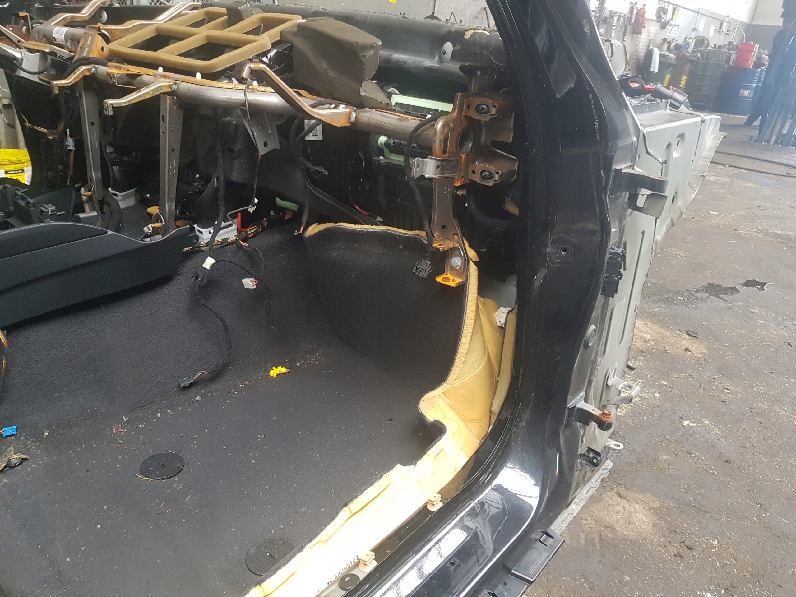 quarter quarter right front BMW F31 2013