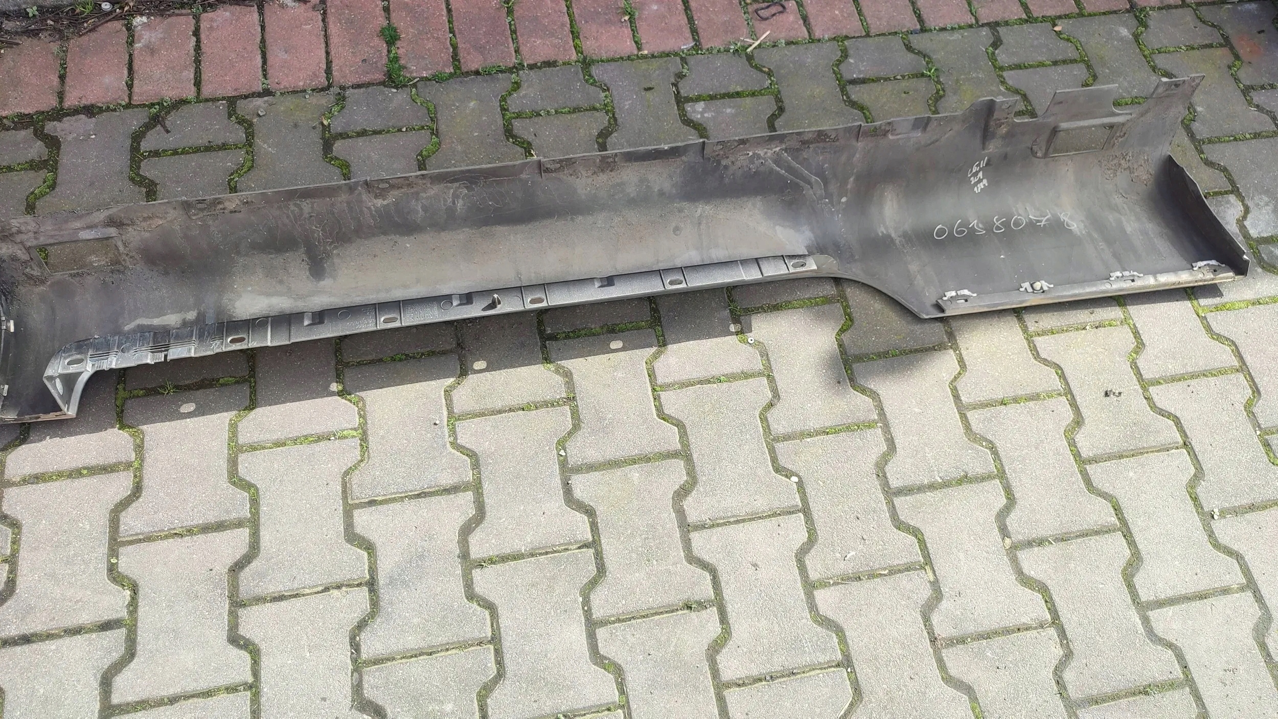 Audi TT TTS Mk2 2013 moulding threshold left