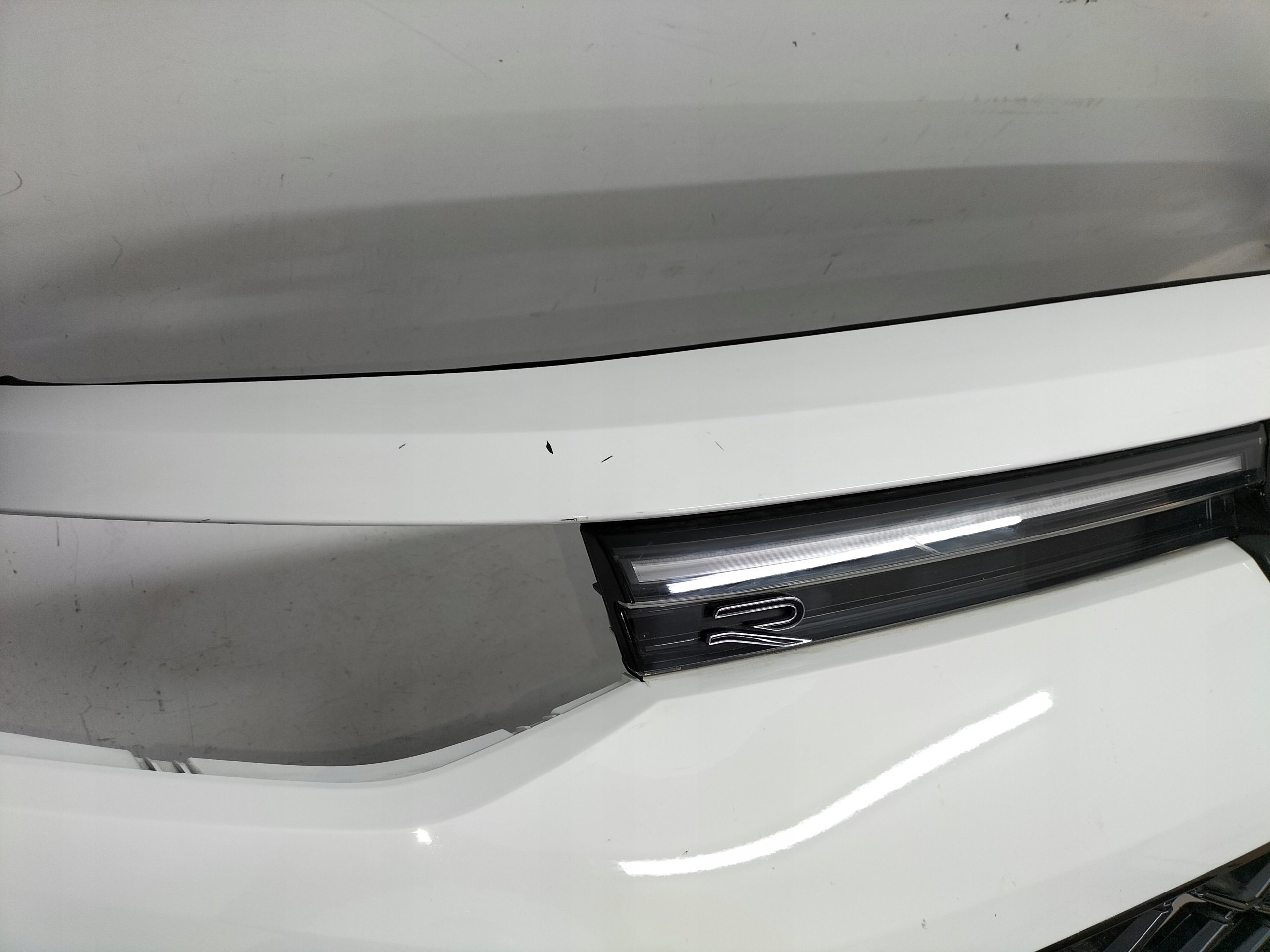front bumper front VW TAYRON 24- R-LINE