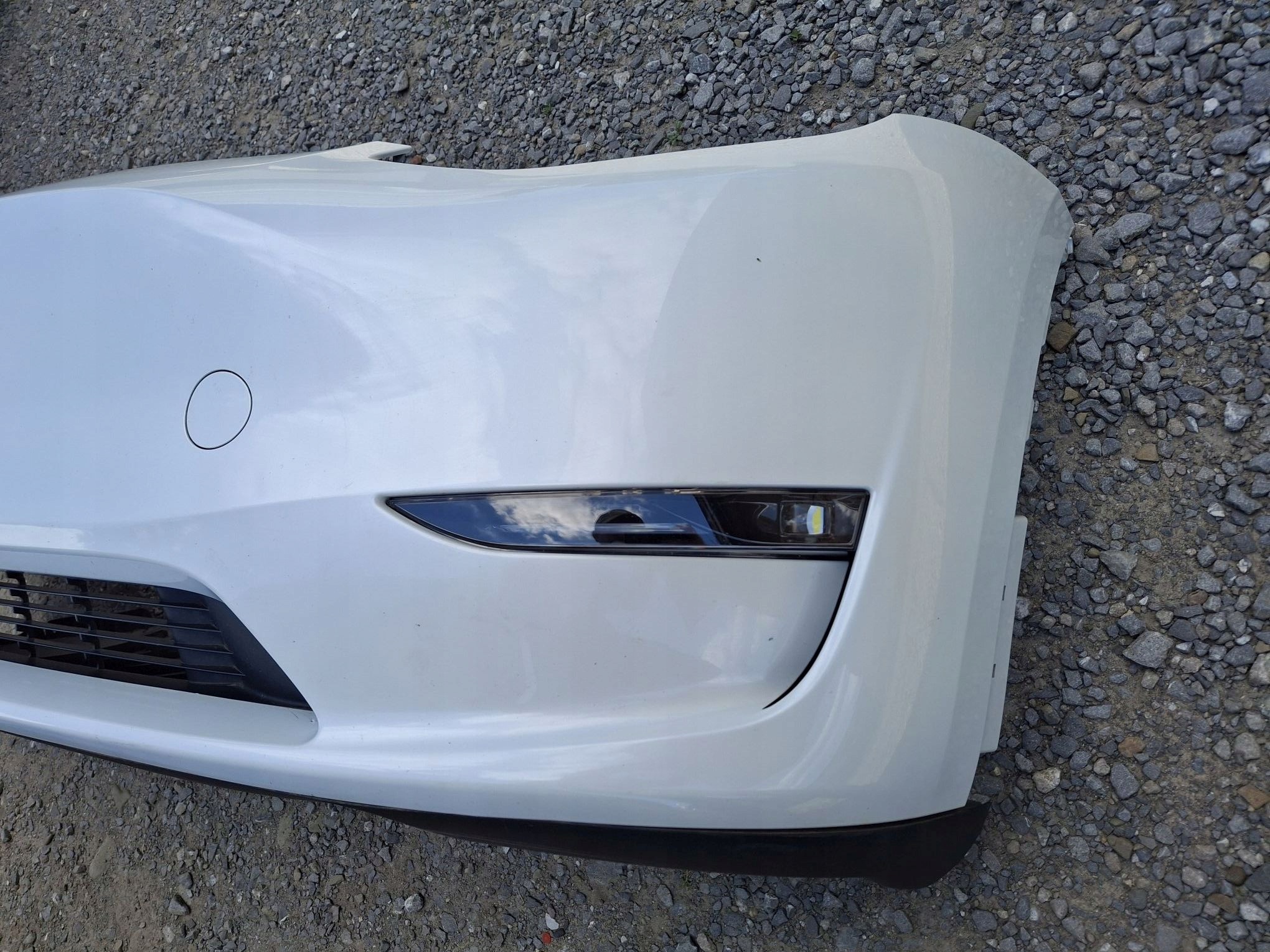 Frontstoßstange komplet TESLA MODEL Y 2020R->