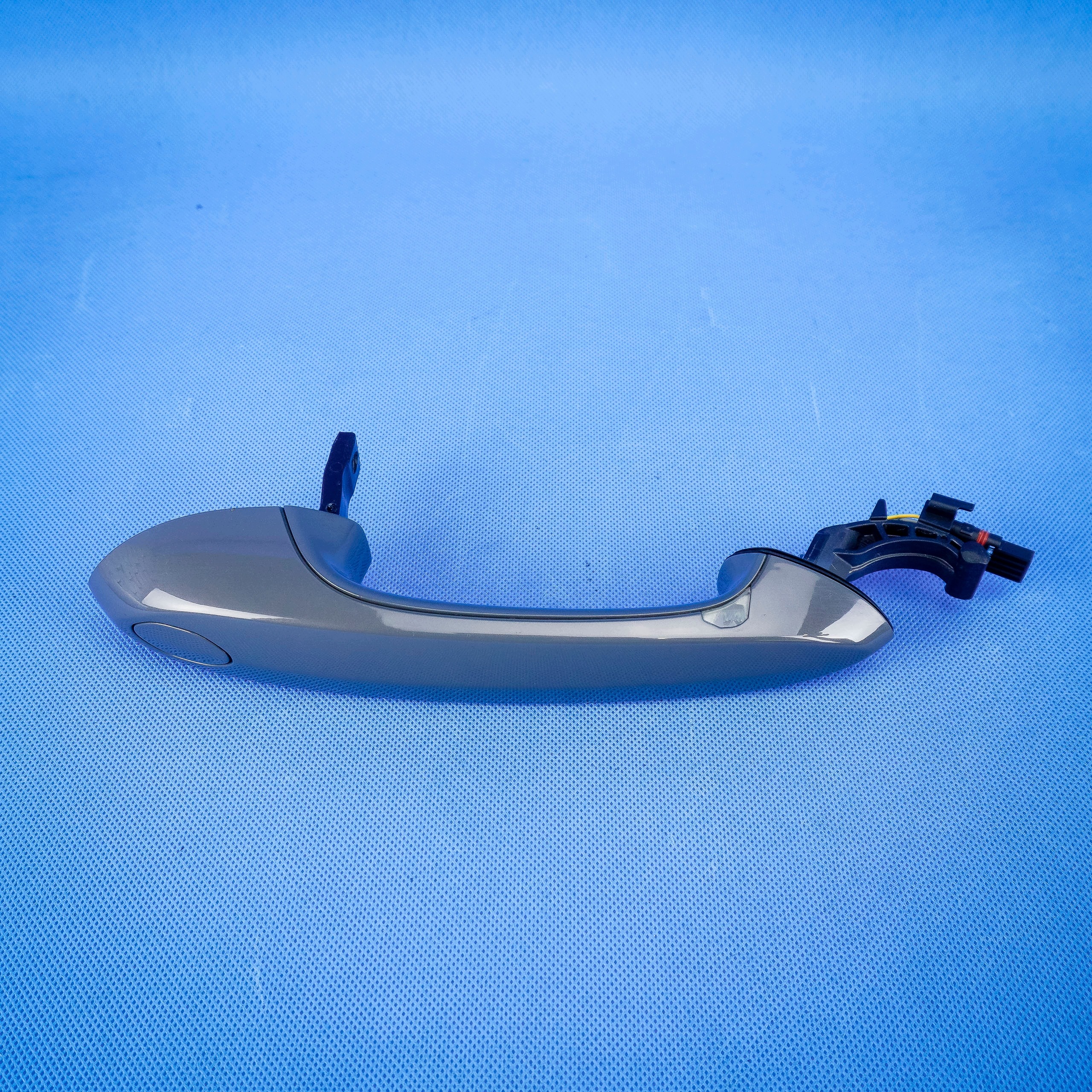 handle exterior front left komfort BMW 5 G30 51215A65DC7 9854889 C3E 25km
